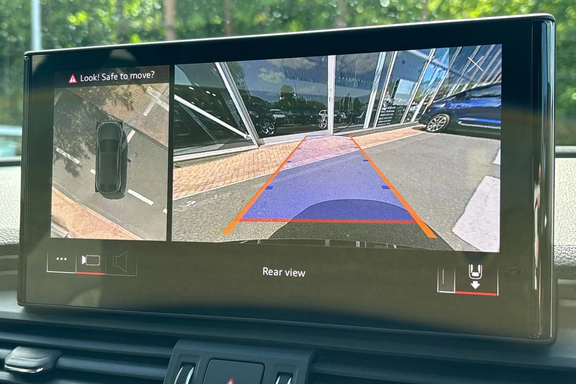 Audi Q5 thumbnail image number 3