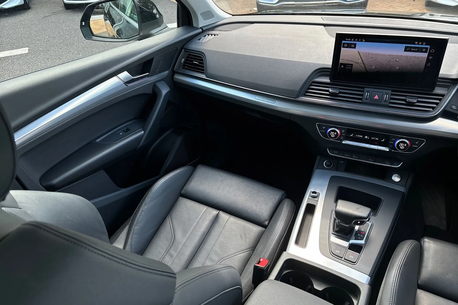 Audi Q5 thumbnail image number 33