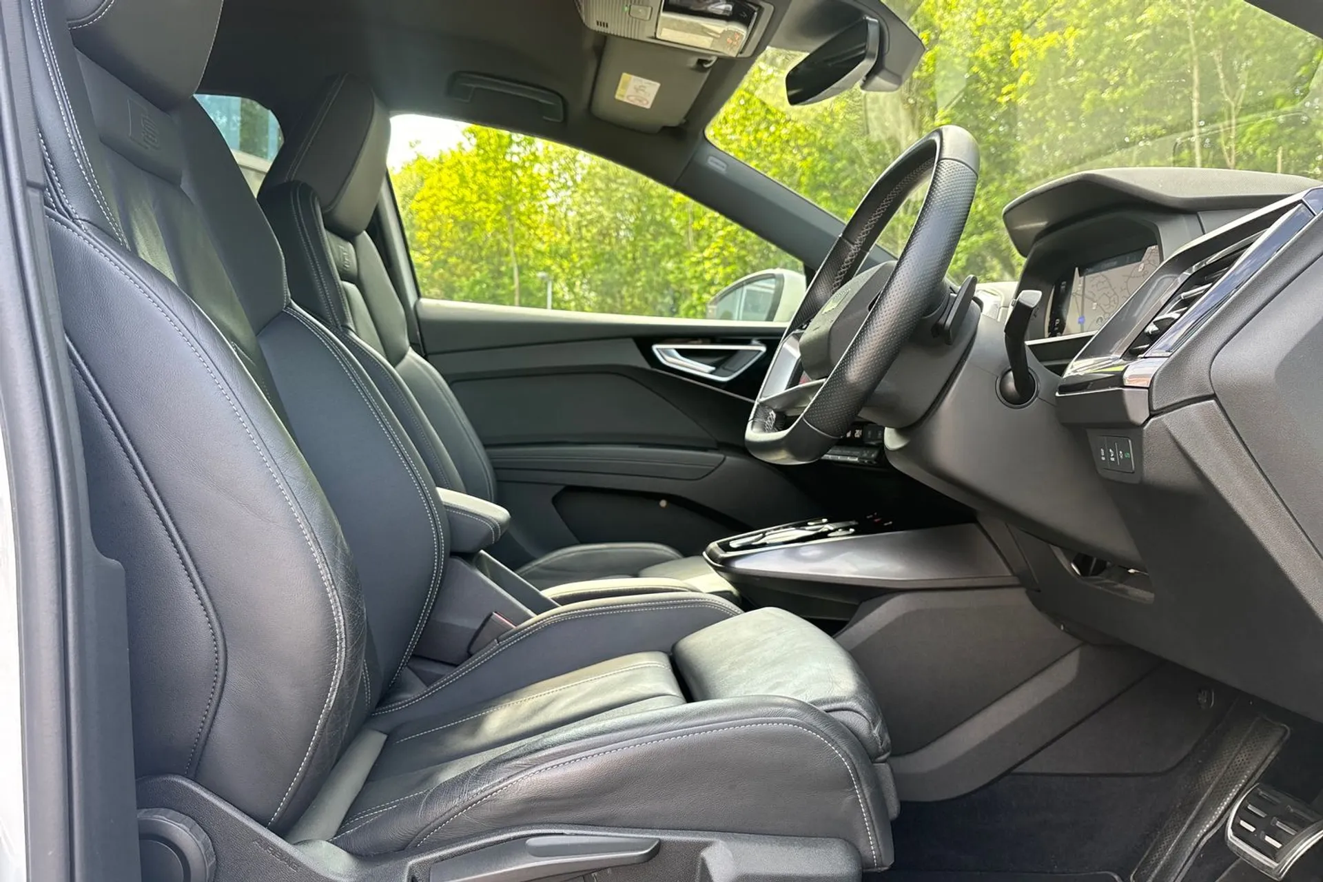 Audi Q4 thumbnail image number 24