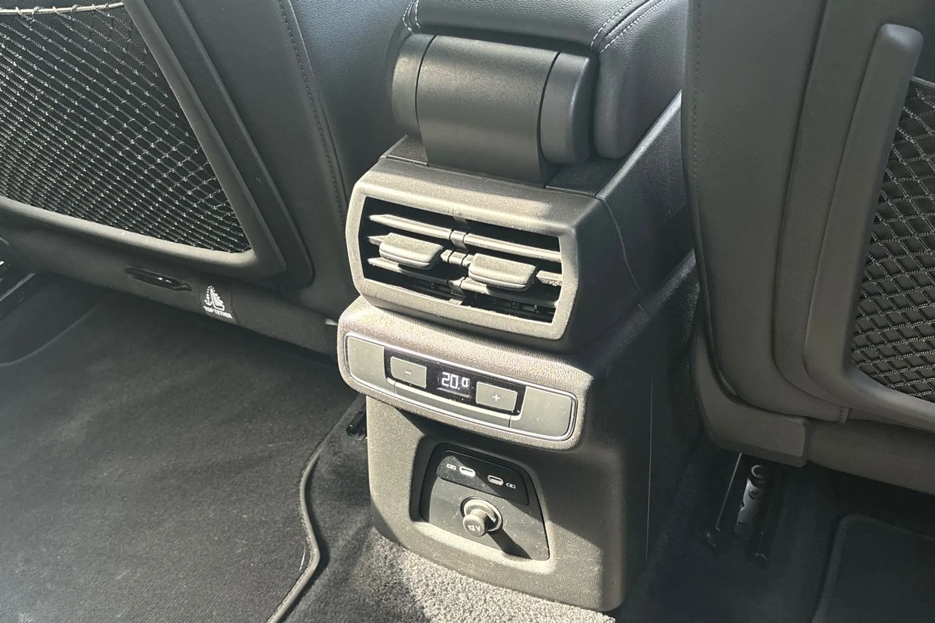 Audi Q4 thumbnail image number 47