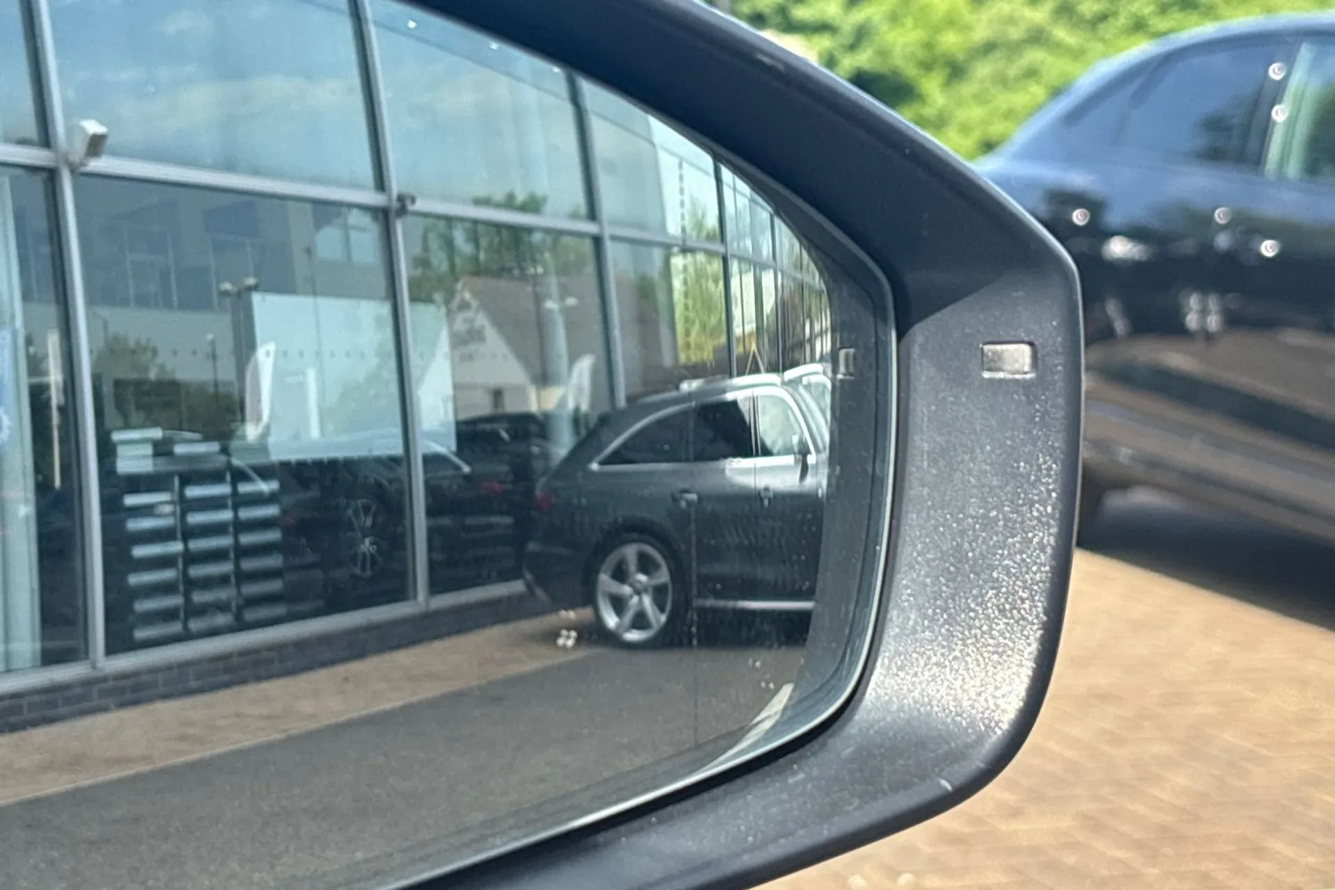 Audi Q4 thumbnail image number 48