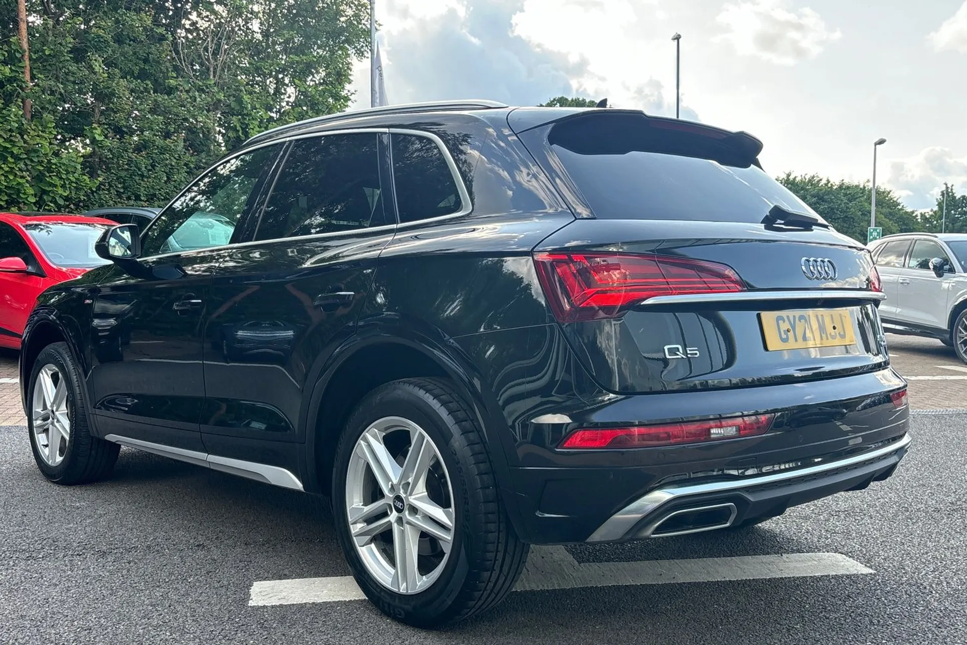 Audi Q5 thumbnail image number 9