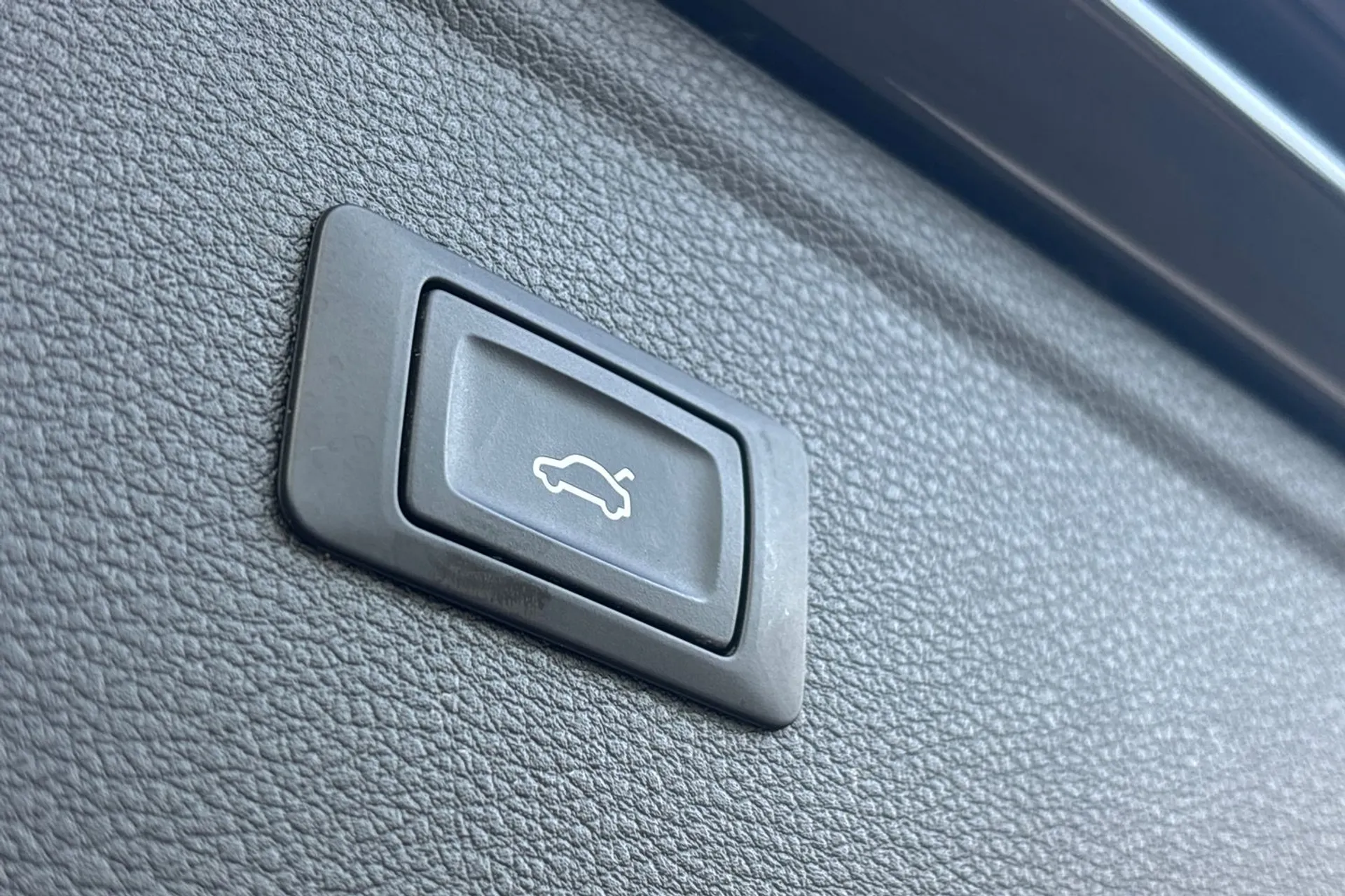 Audi Q5 thumbnail image number 20