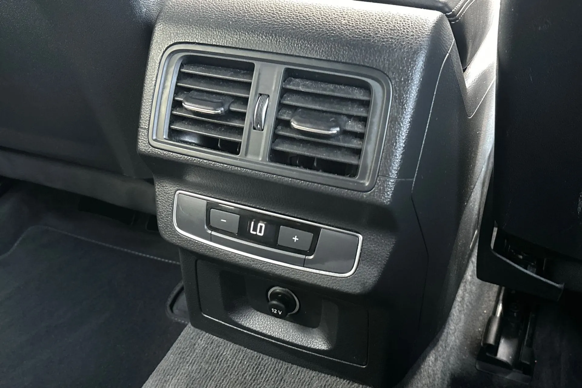Audi Q5 thumbnail image number 46