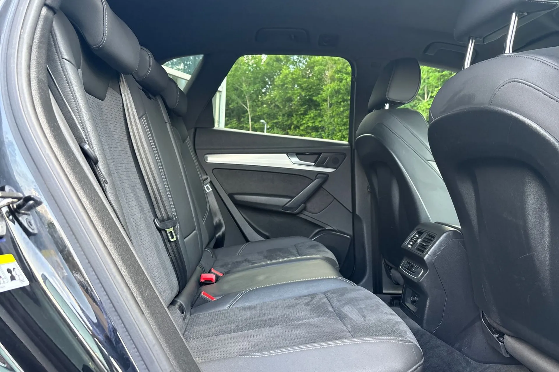 Audi Q5 thumbnail image number 22