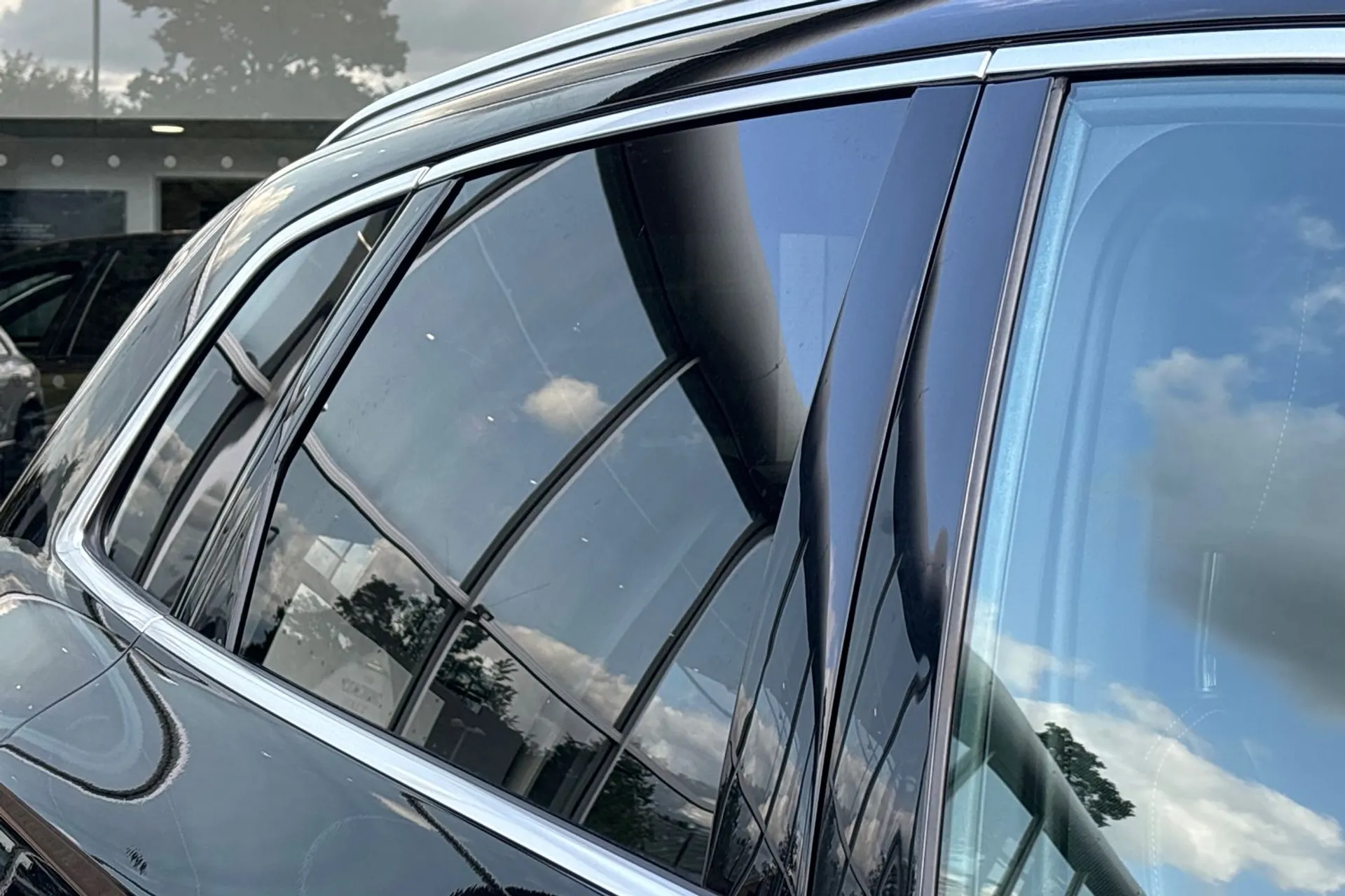 Audi Q5 thumbnail image number 14