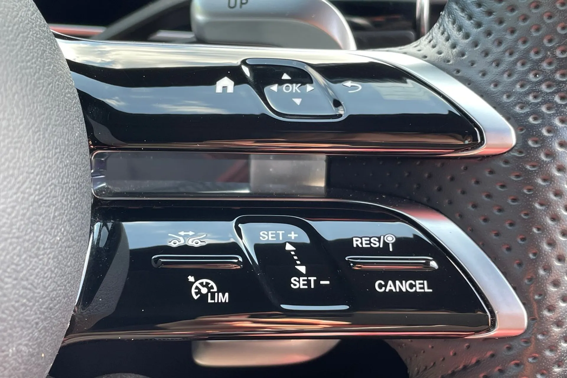 MERCEDES-BENZ C CLASS thumbnail image number 21