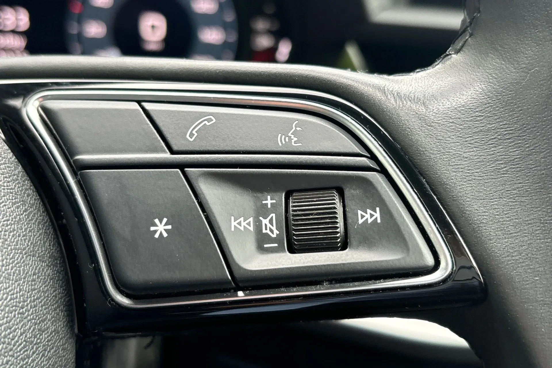 Audi A3 thumbnail image number 37