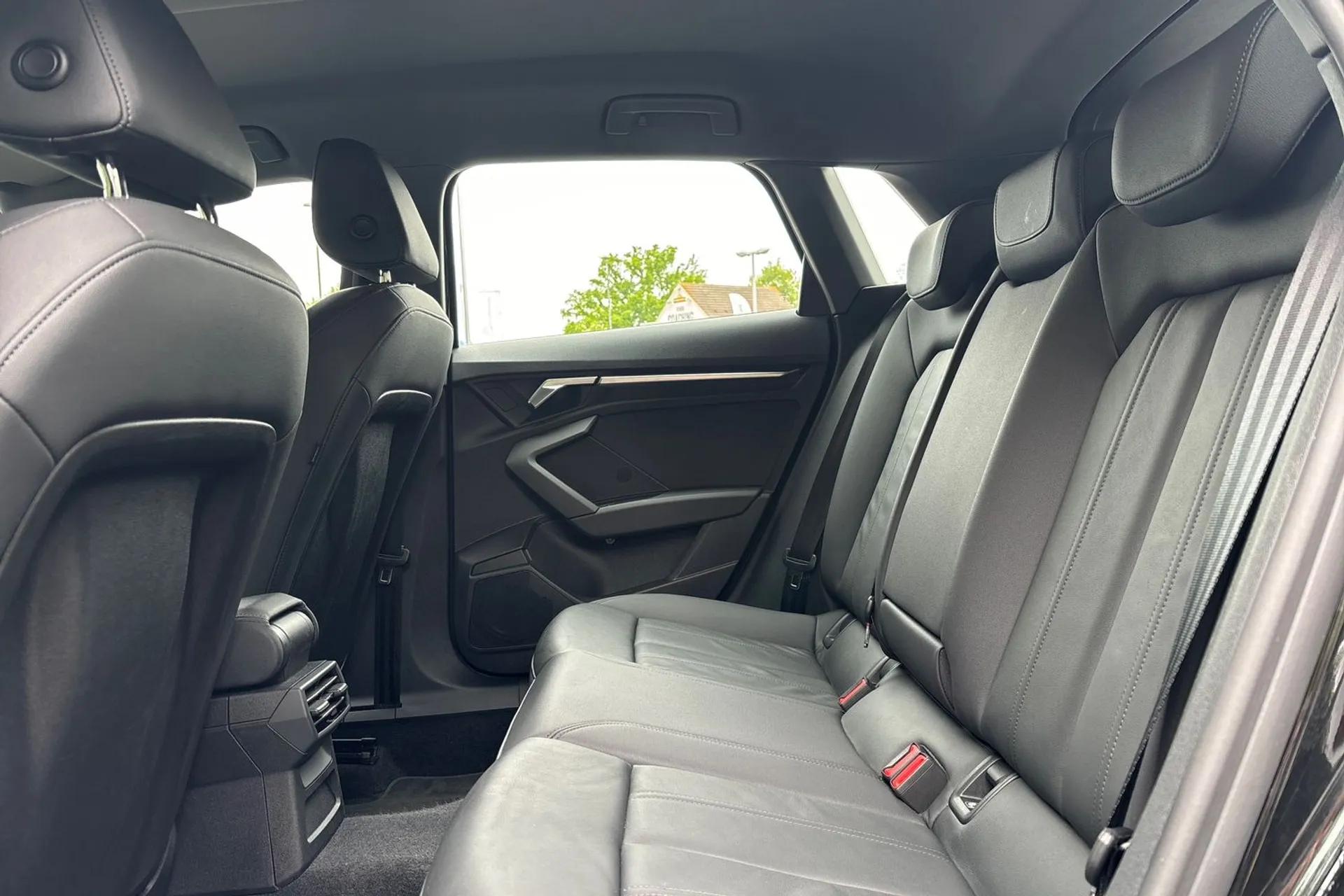 Audi A3 thumbnail image number 29