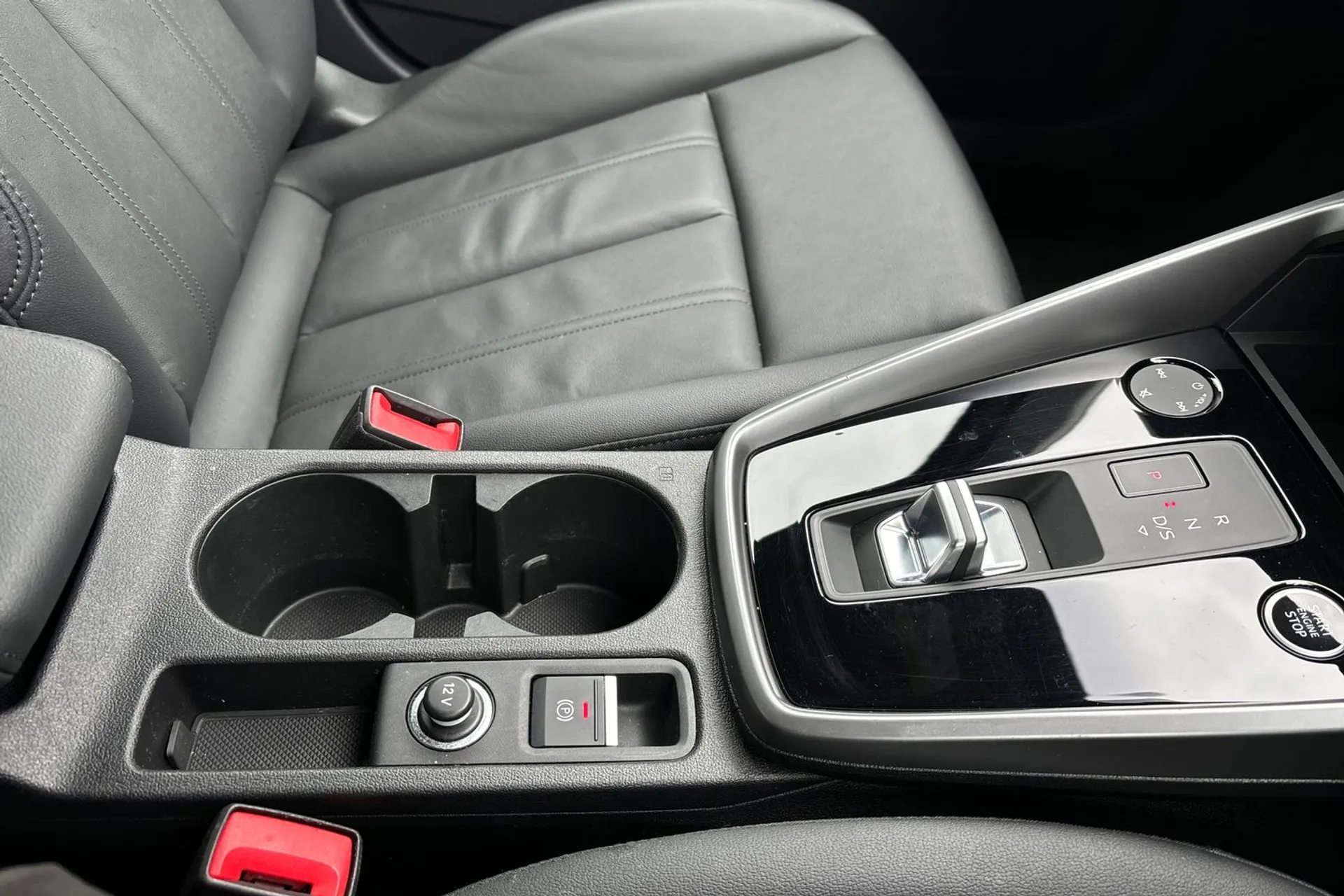 Audi A3 thumbnail image number 43