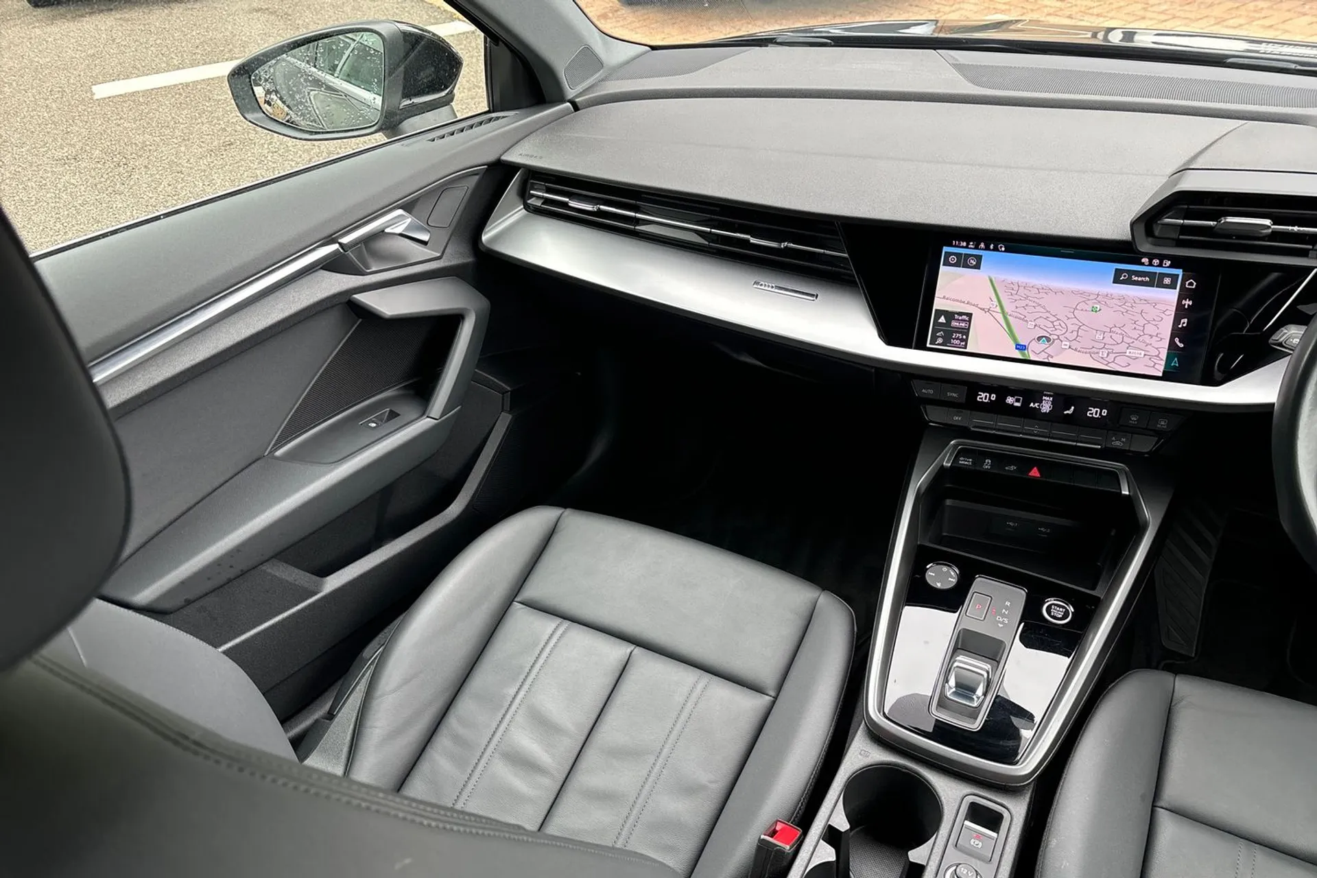 Audi A3 thumbnail image number 32