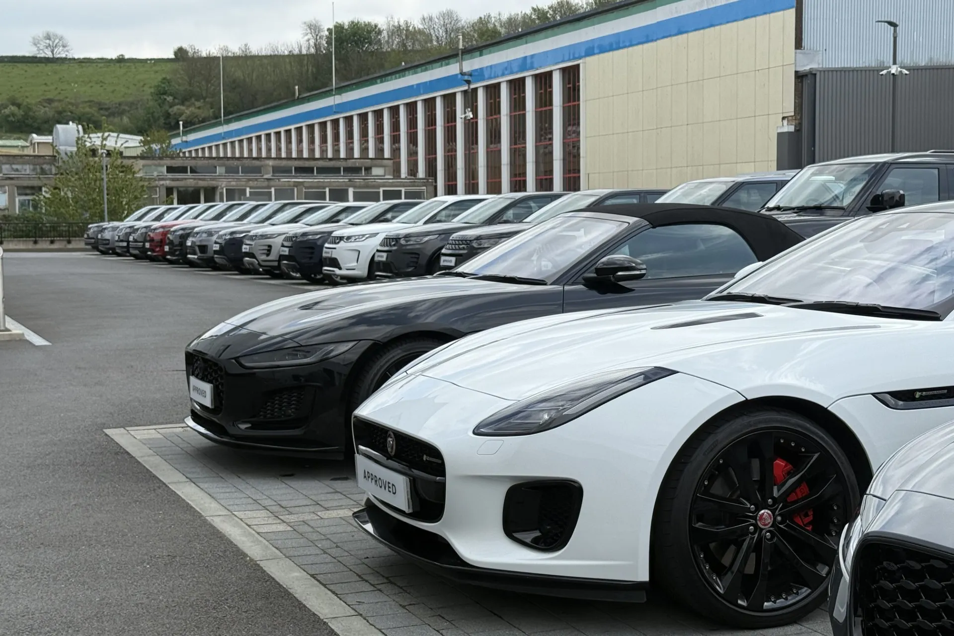 Jaguar F-PACE thumbnail image number 67