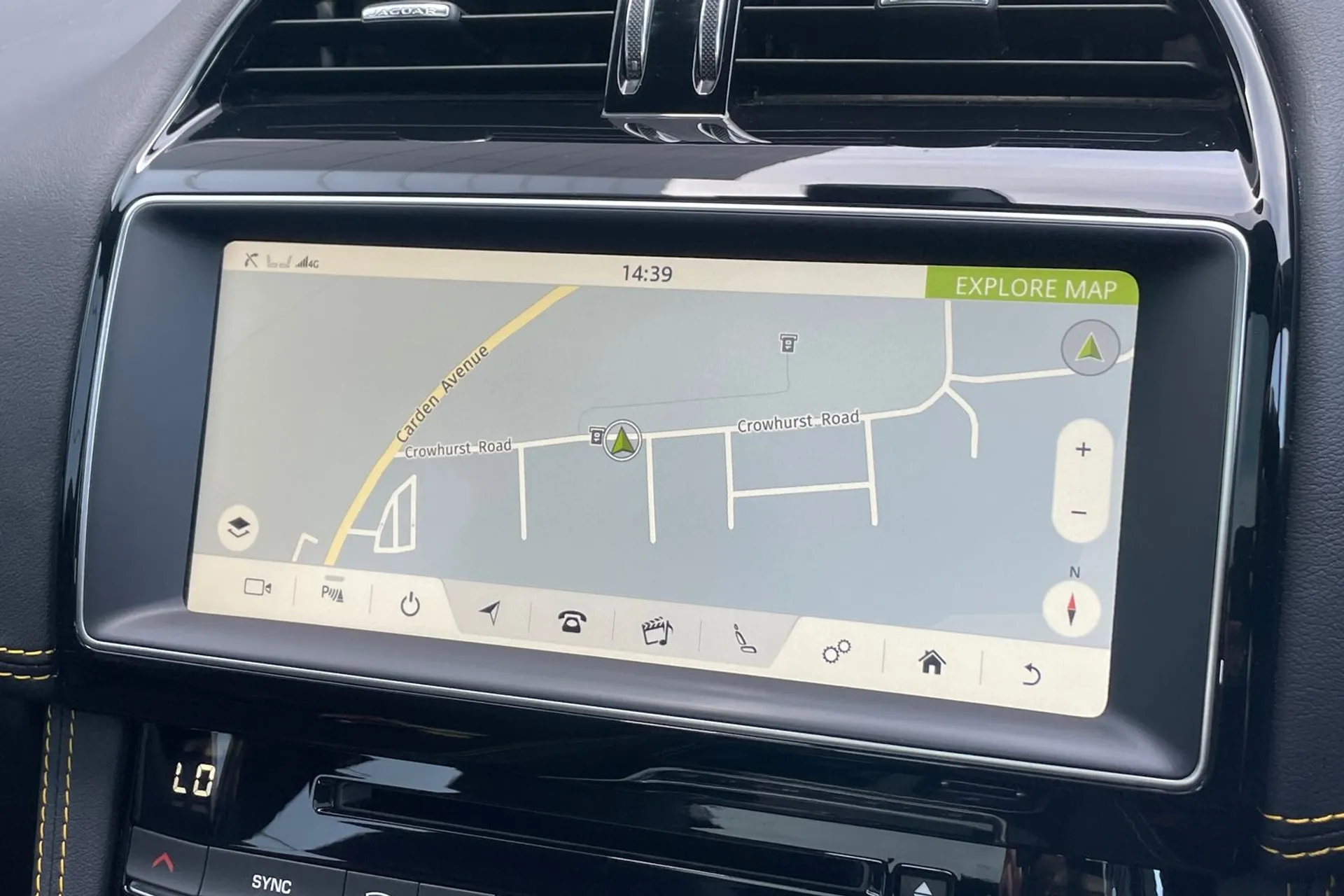 Jaguar F-PACE thumbnail image number 5