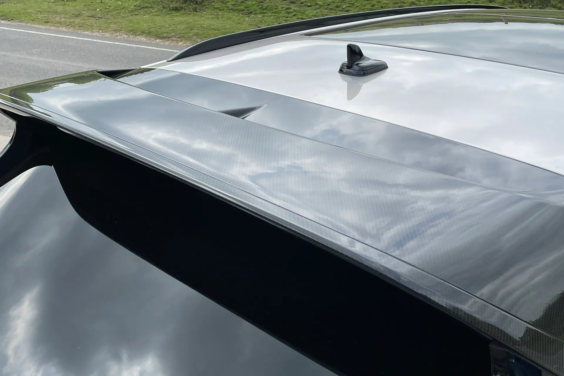 Bentley BENTAYGA thumbnail image number 18