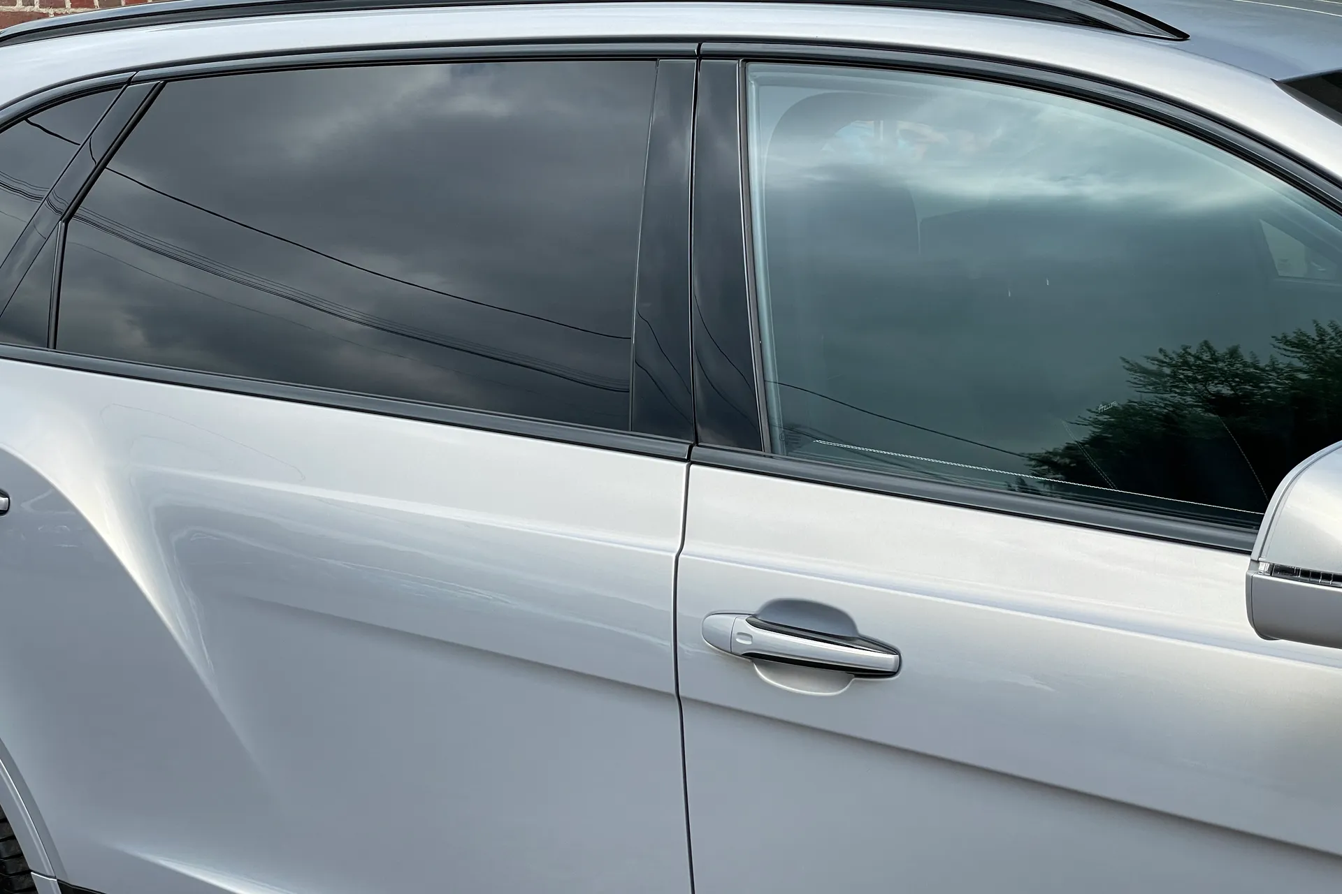 Bentley BENTAYGA thumbnail image number 11