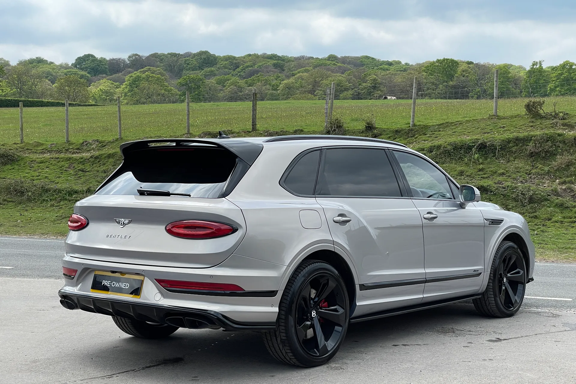 Bentley BENTAYGA thumbnail image number 12