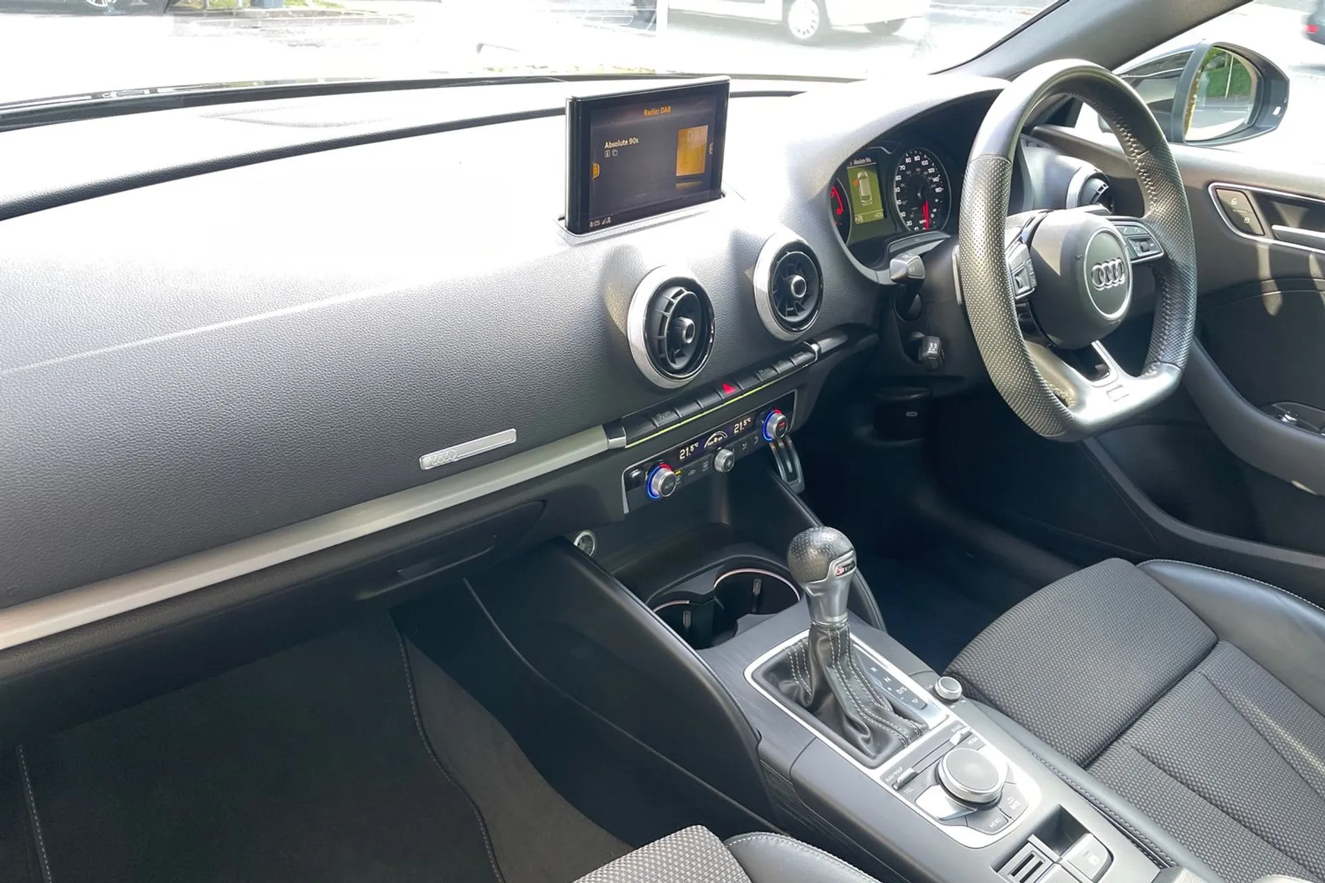 Audi A3 thumbnail image number 26