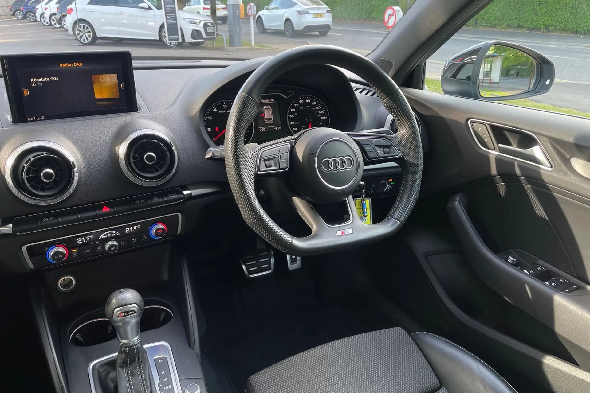 Audi A3 thumbnail image number 32