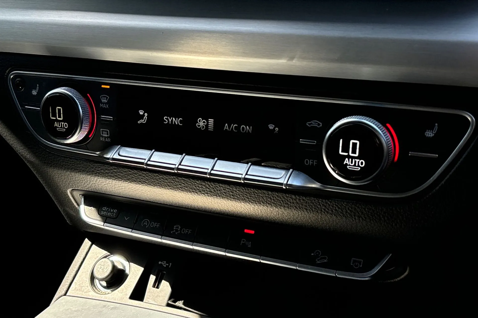Audi Q5 thumbnail image number 39