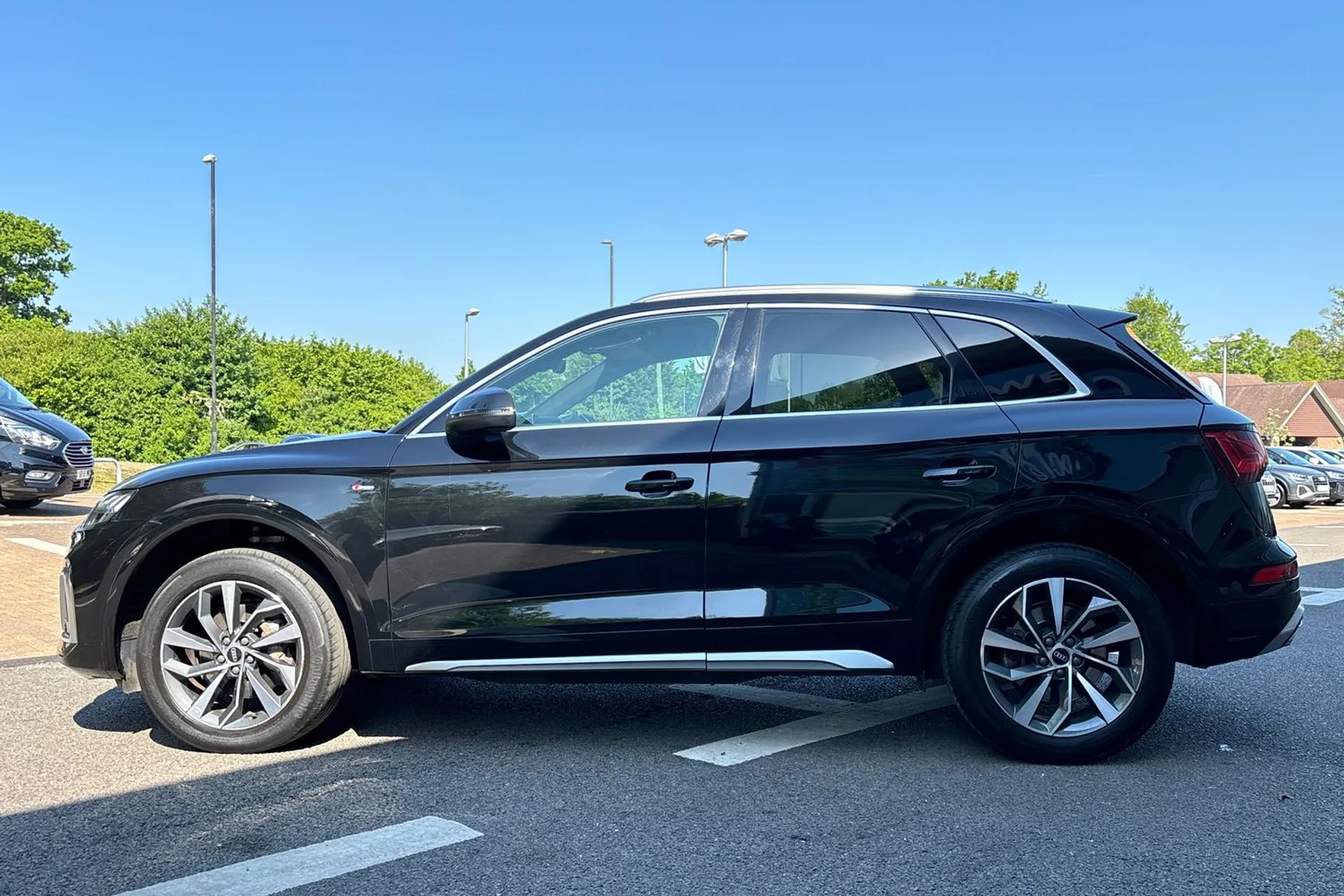 Audi Q5 thumbnail image number 10