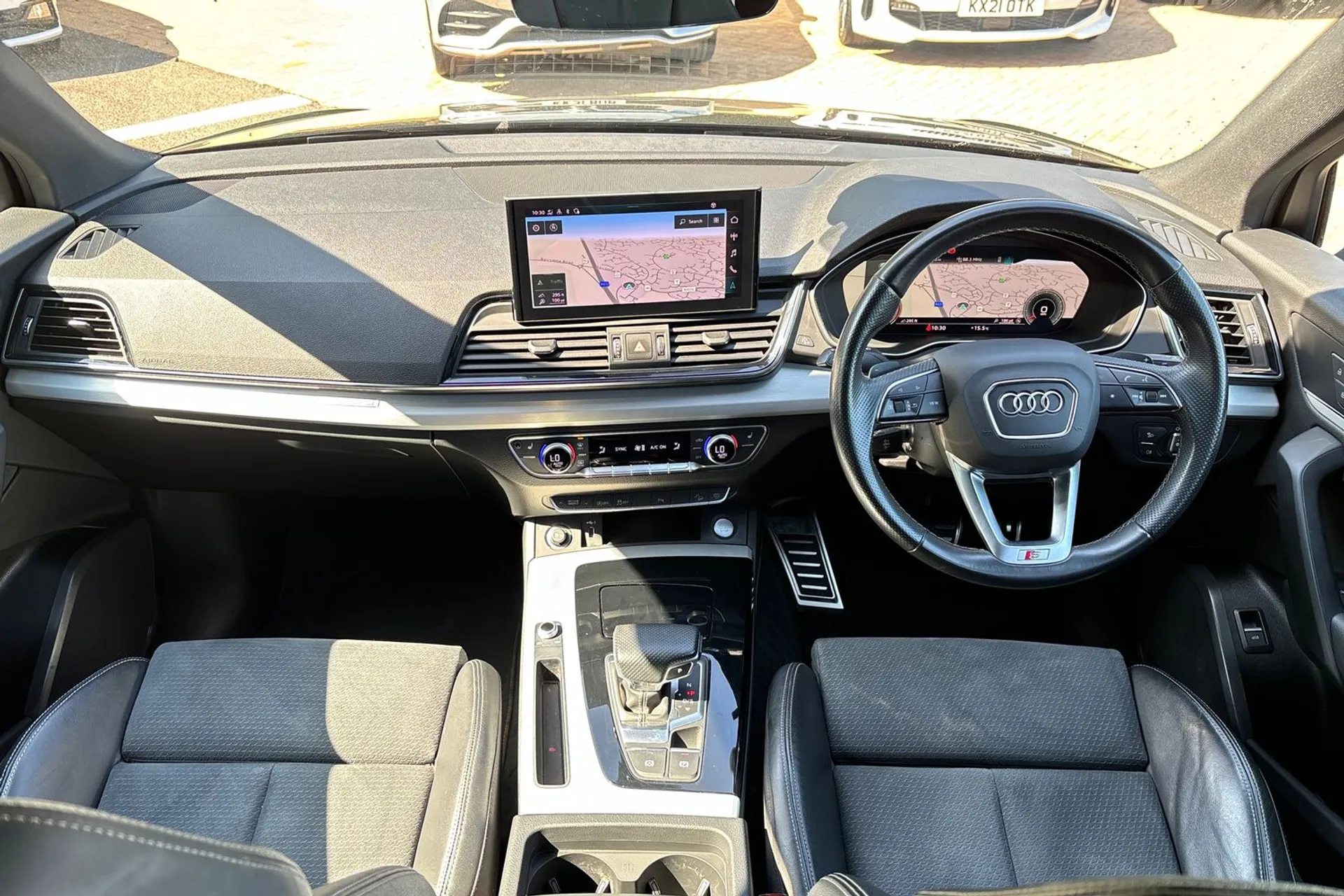 Audi Q5 thumbnail image number 32