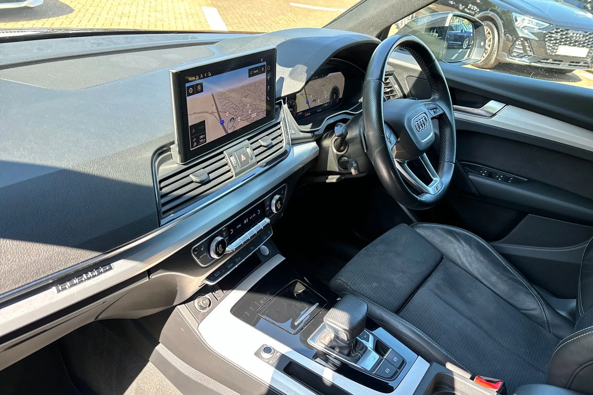 Audi Q5 thumbnail image number 27
