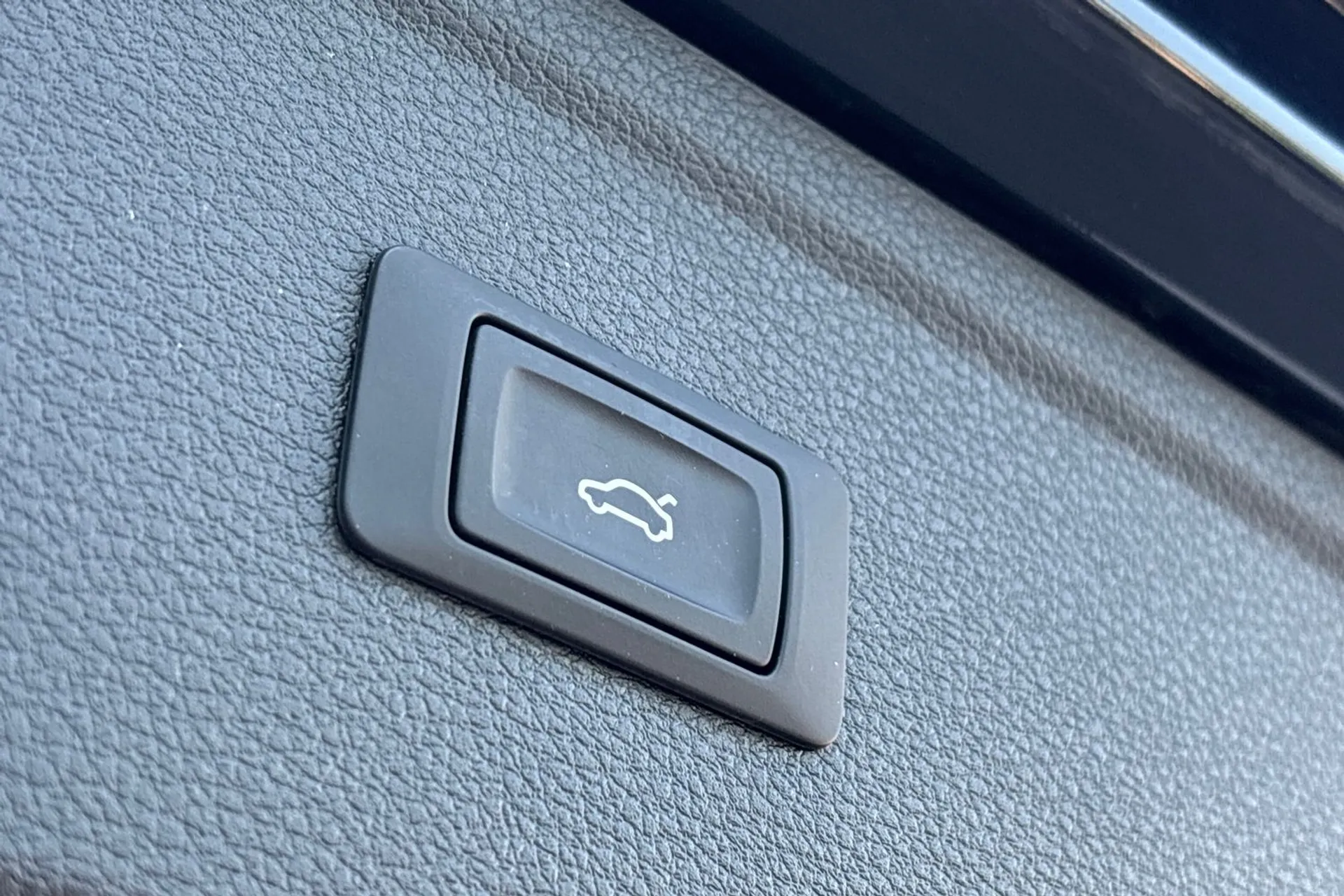 Audi Q5 thumbnail image number 20