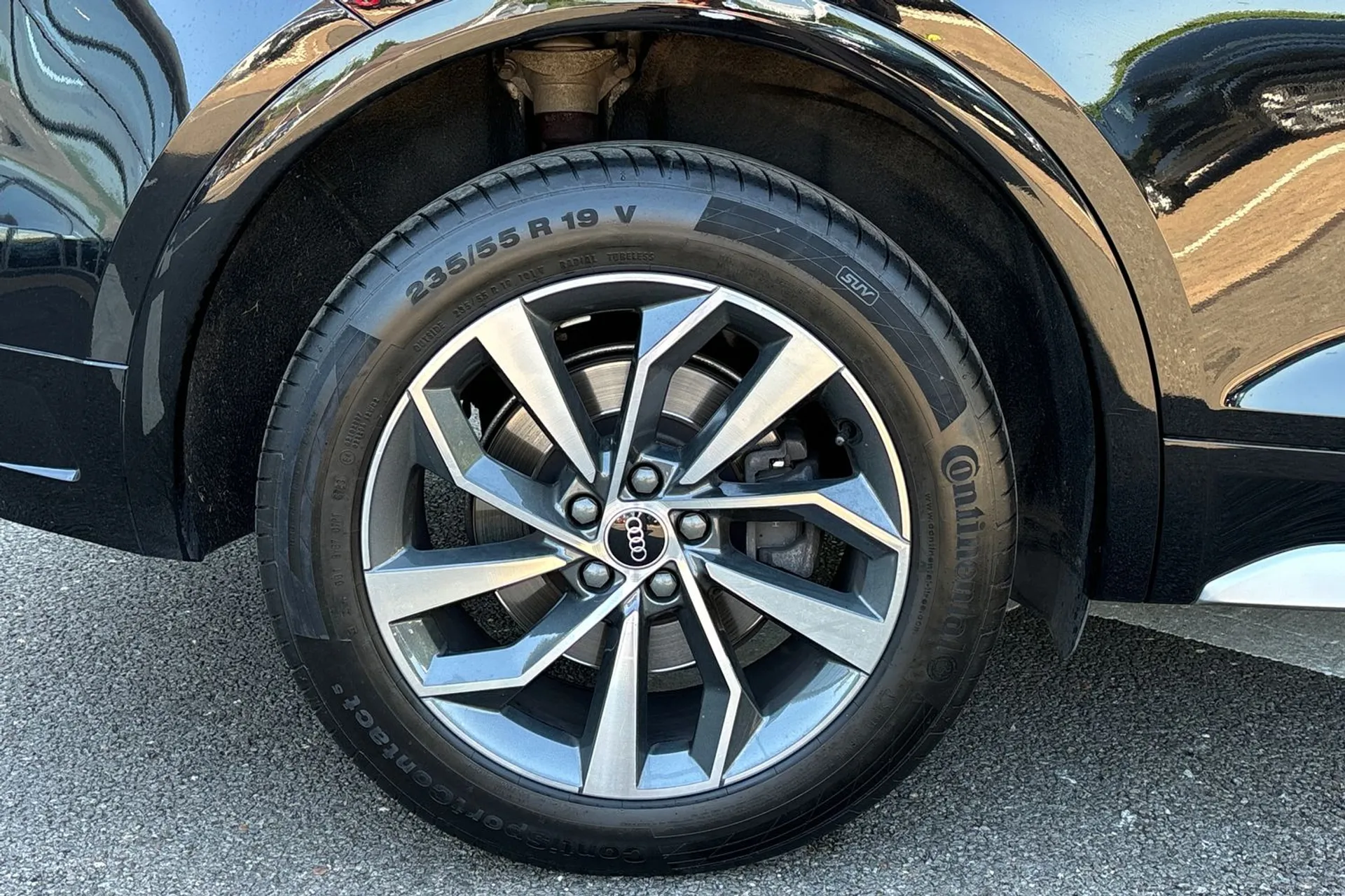 Audi Q5 thumbnail image number 13