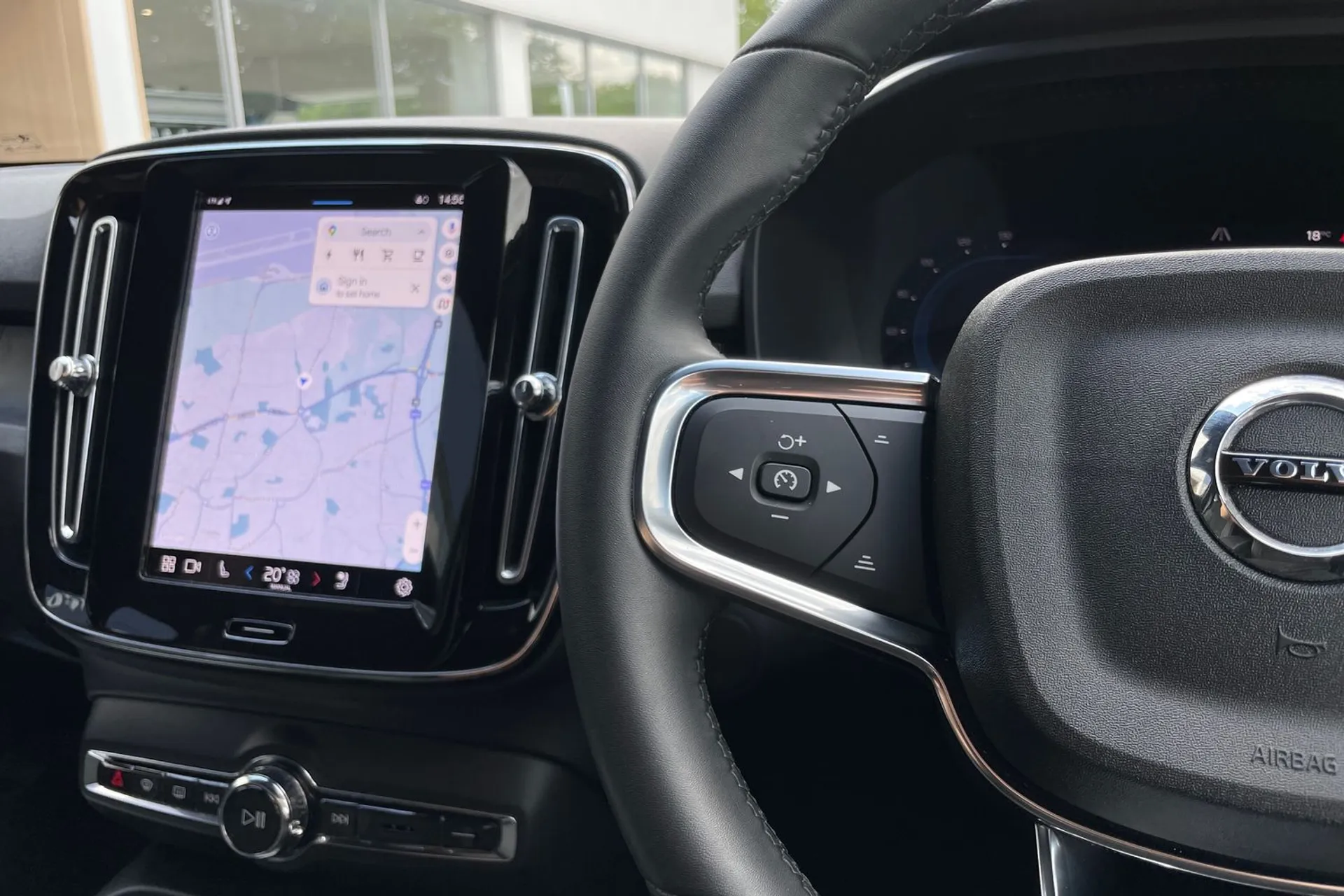 Volvo XC40 thumbnail image number 35