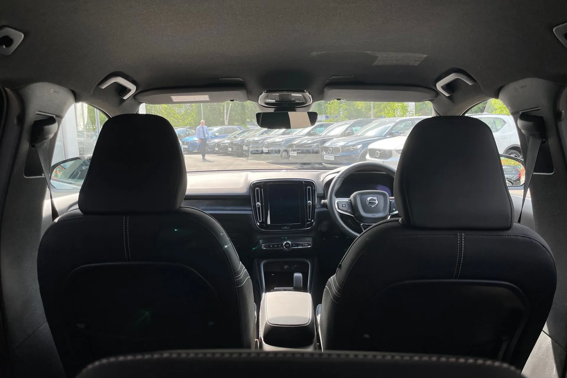 Volvo XC40 thumbnail image number 21