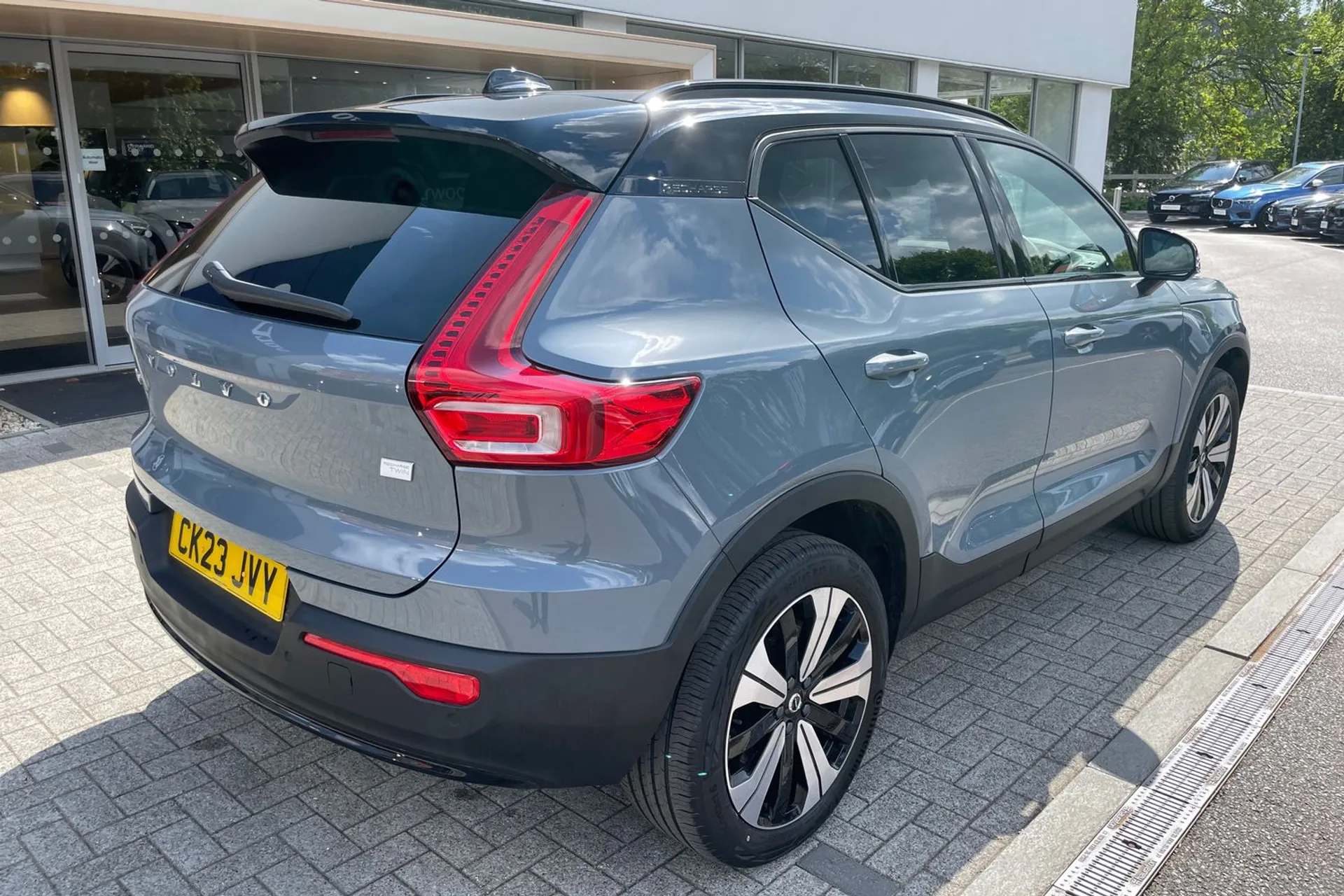 Volvo XC40 thumbnail image number 7