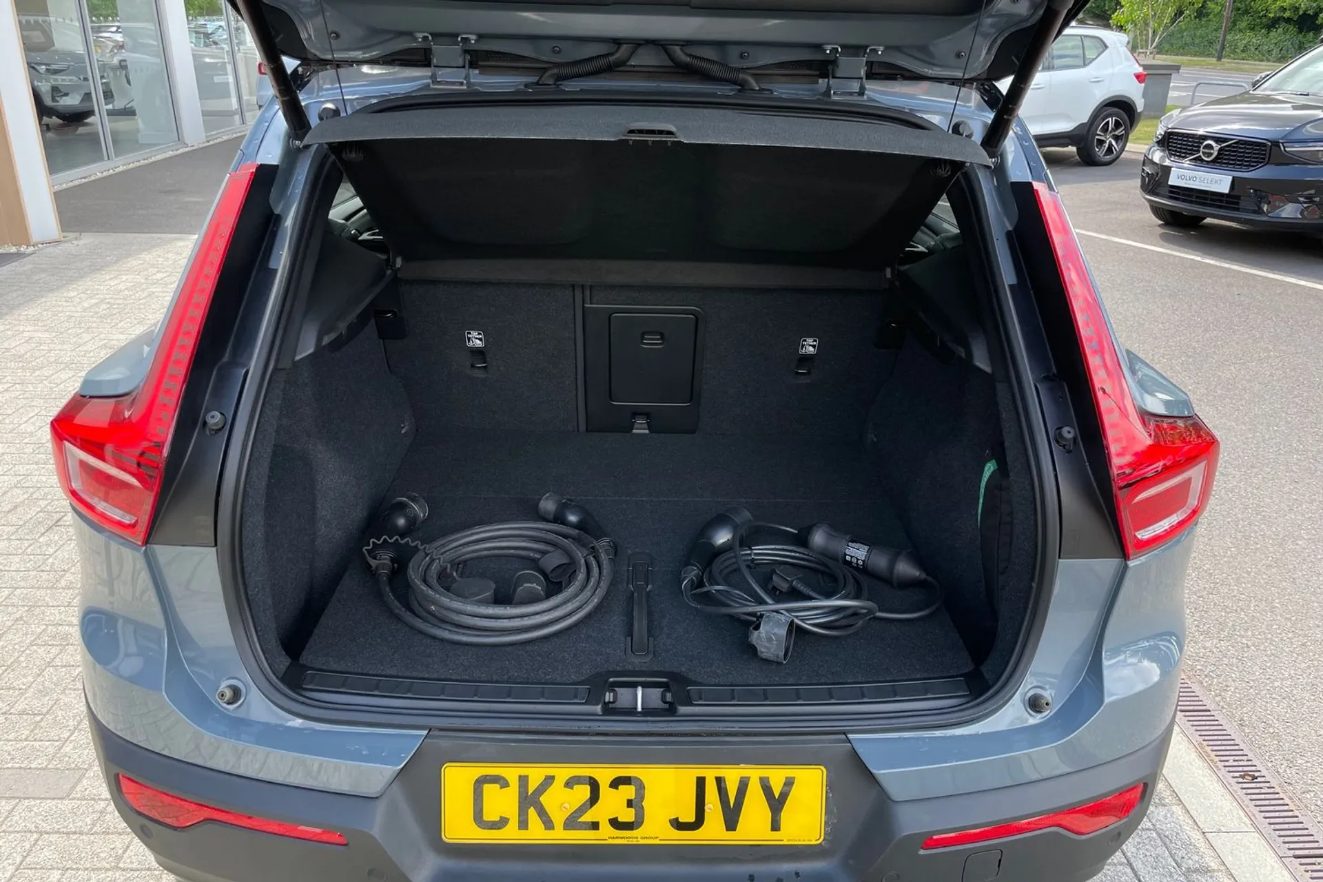 Volvo XC40 thumbnail image number 19