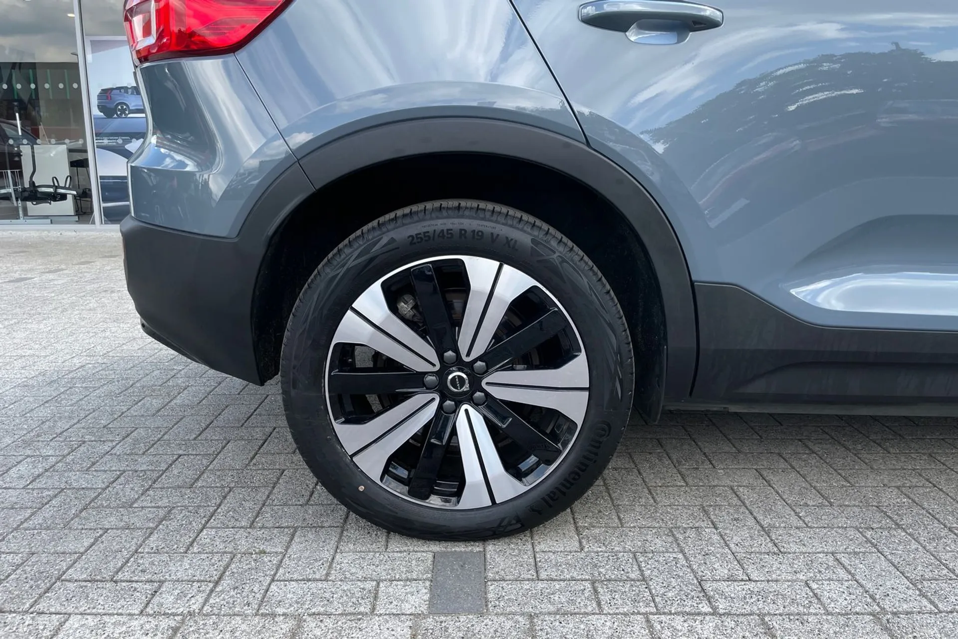 Volvo XC40 thumbnail image number 13