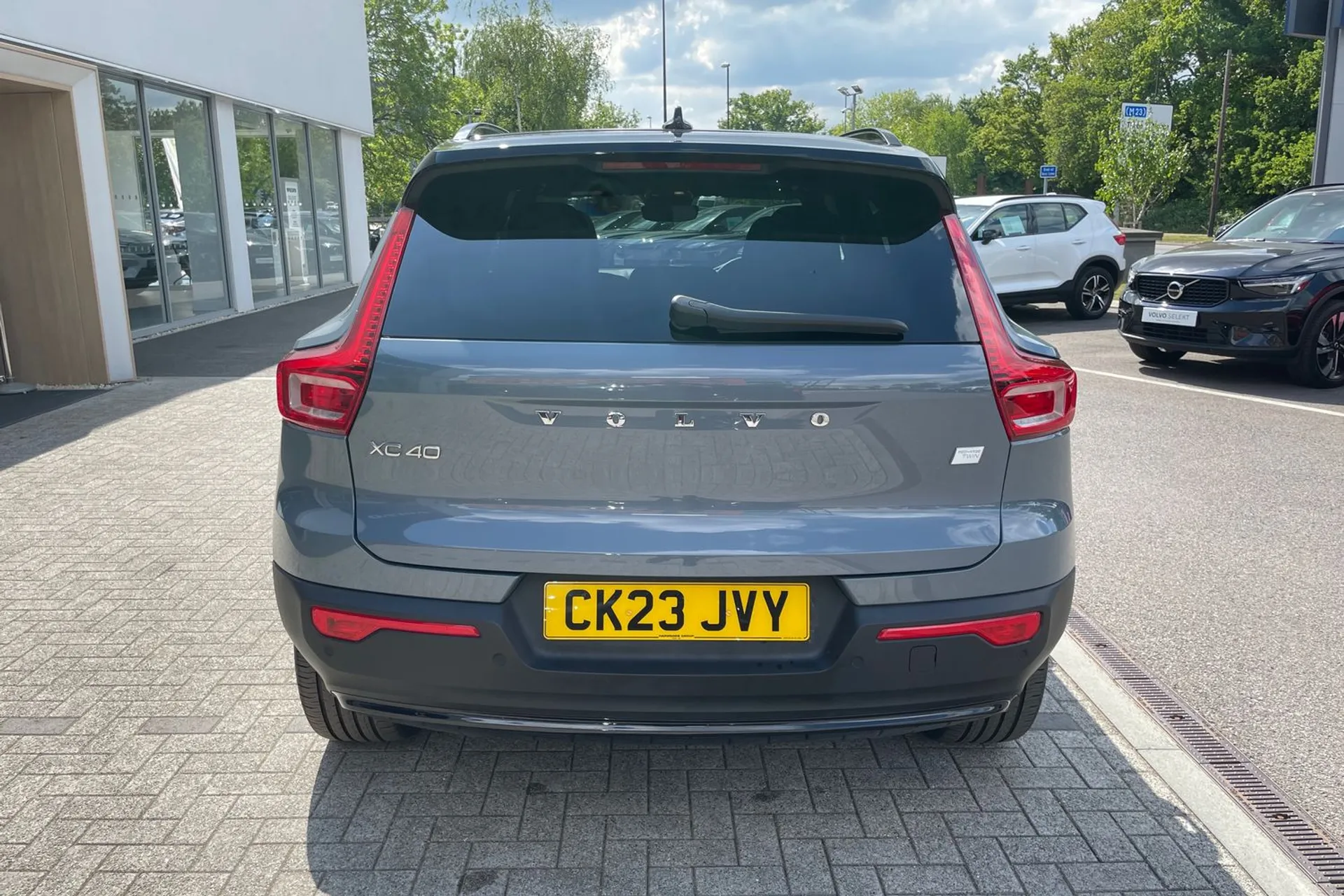 Volvo XC40 thumbnail image number 8