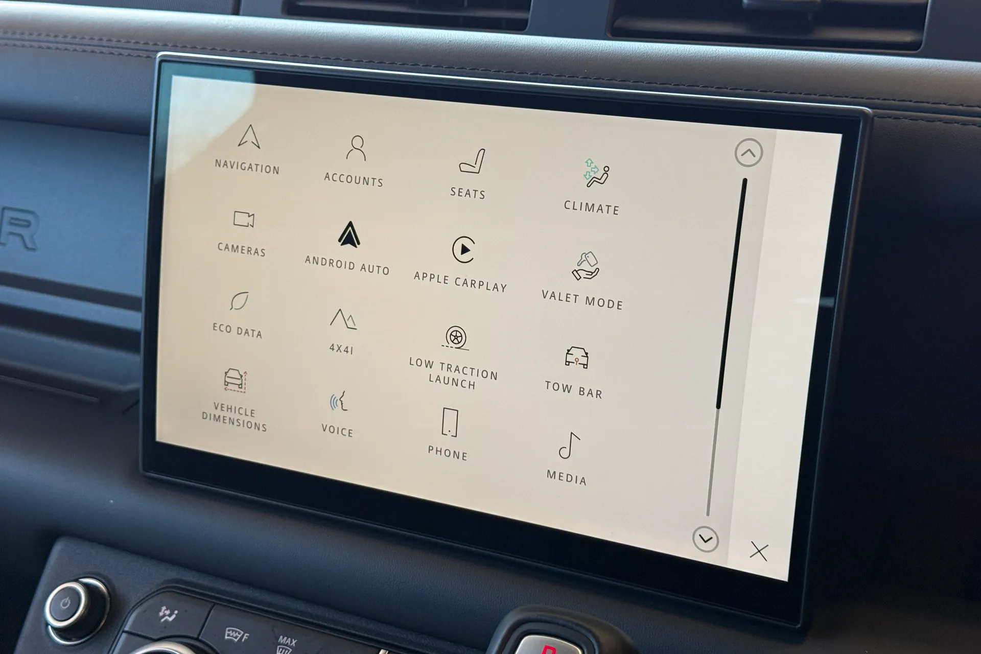 LAND ROVER DEFENDER thumbnail image number 39