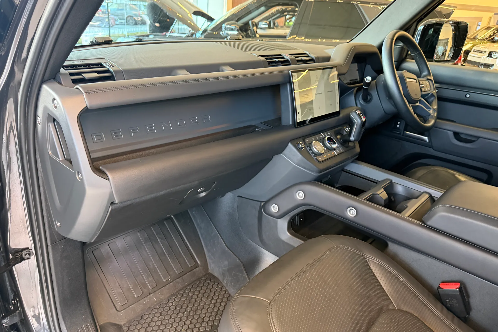 LAND ROVER DEFENDER thumbnail image number 40