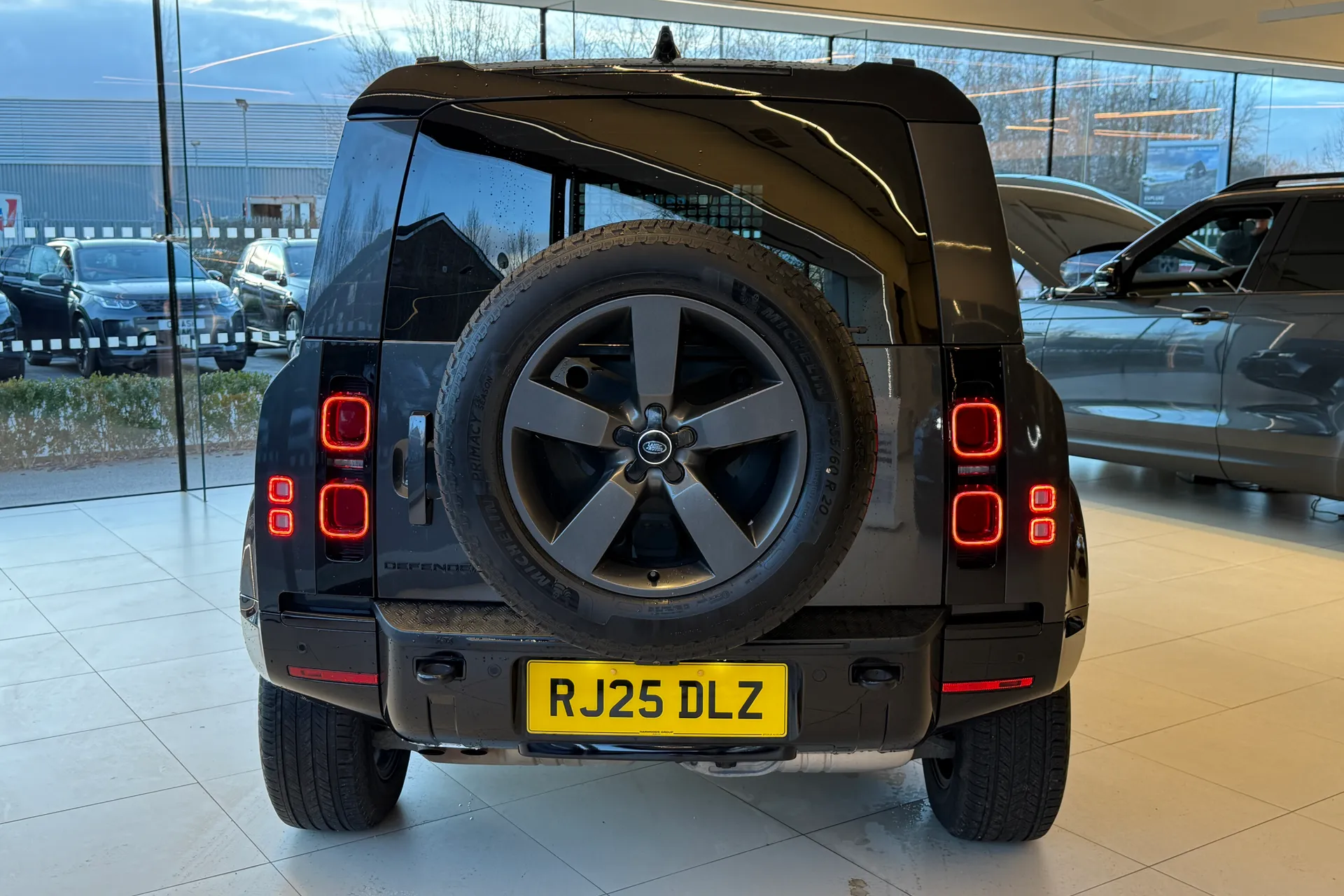 LAND ROVER DEFENDER thumbnail image number 8