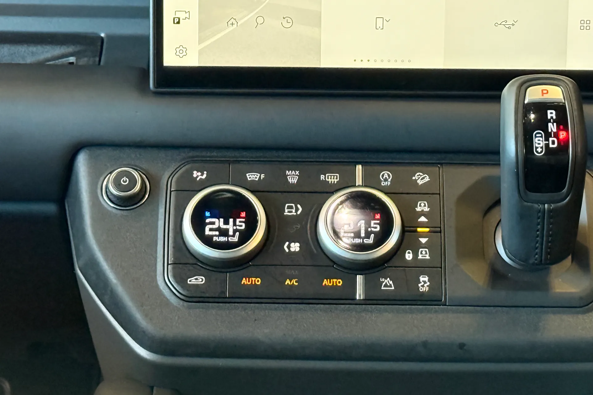 LAND ROVER DEFENDER thumbnail image number 15