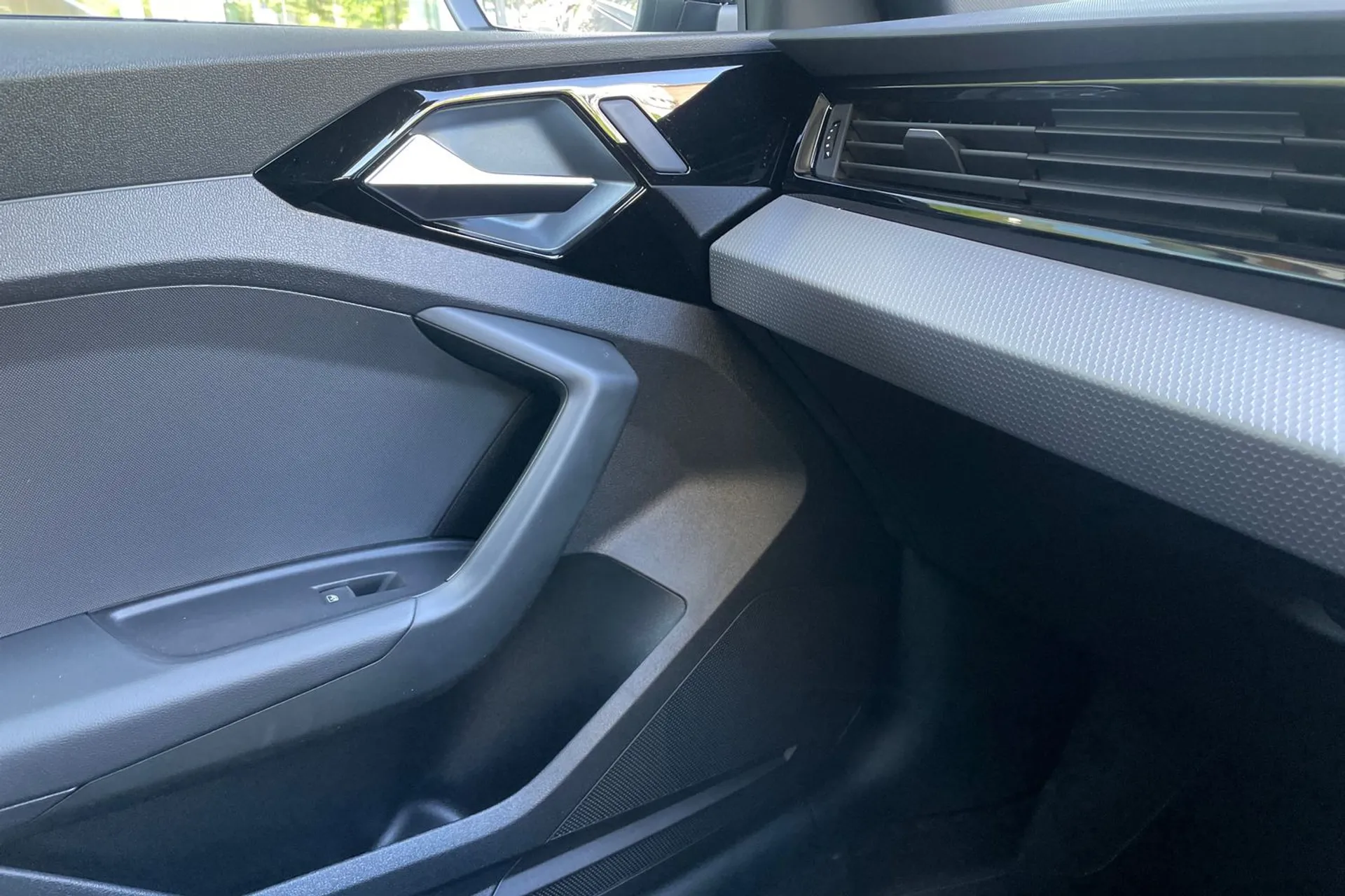 Audi A1 thumbnail image number 39