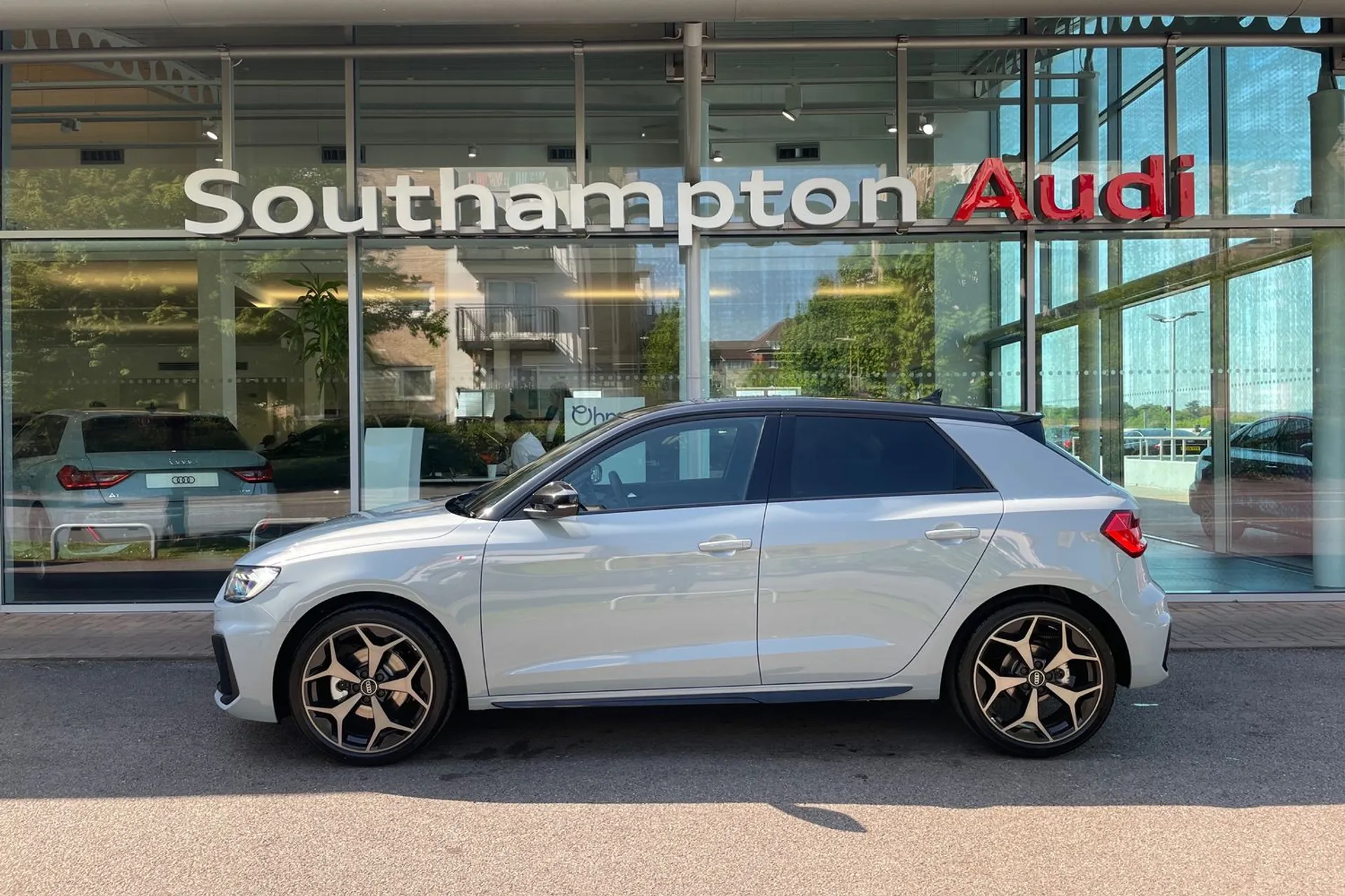 Audi A1 thumbnail image number 10