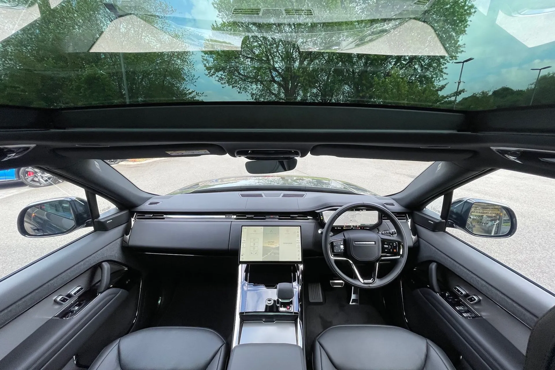 LAND ROVER RANGE ROVER SPORT thumbnail image number 3