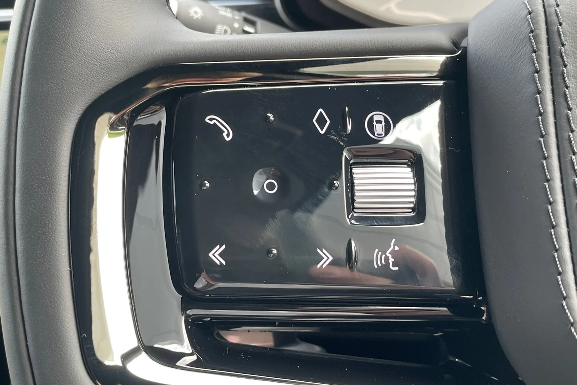 LAND ROVER RANGE ROVER SPORT thumbnail image number 27