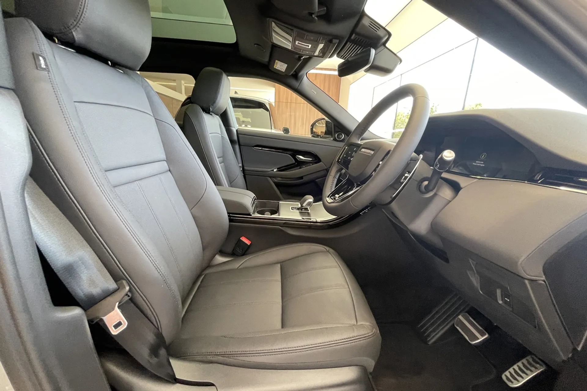 LAND ROVER RANGE ROVER EVOQUE thumbnail image number 25
