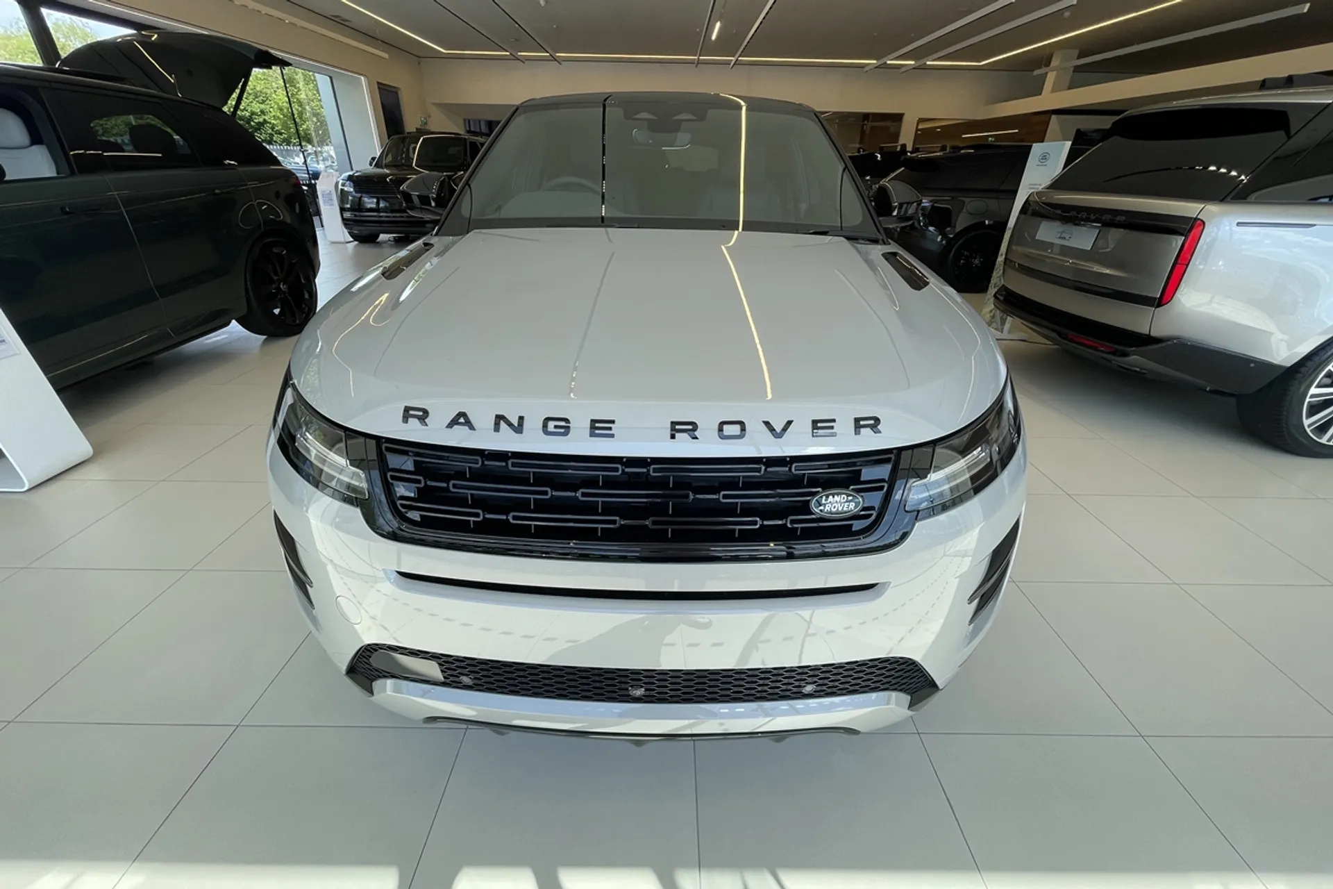 LAND ROVER RANGE ROVER EVOQUE thumbnail image number 6