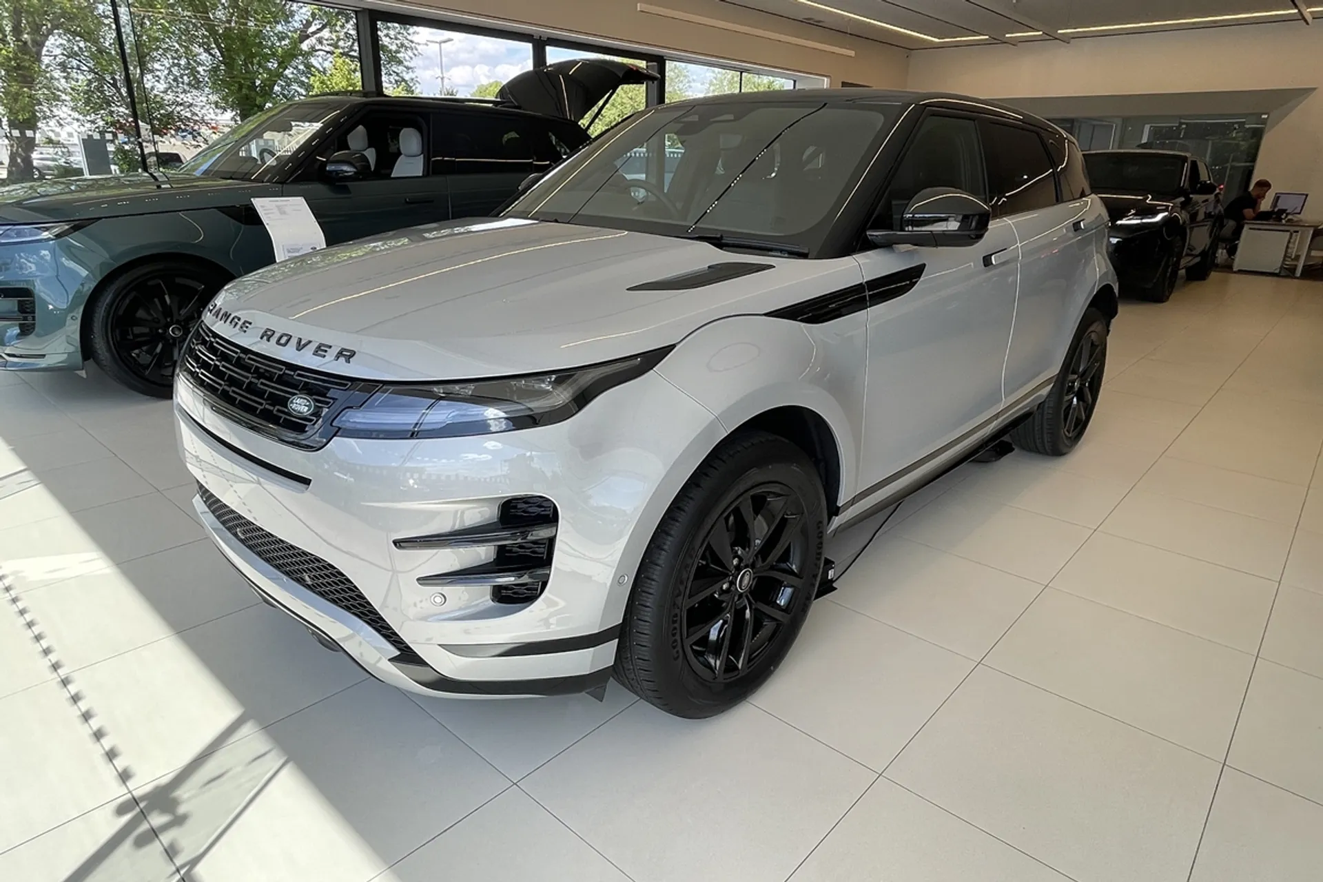 LAND ROVER RANGE ROVER EVOQUE thumbnail image number 21