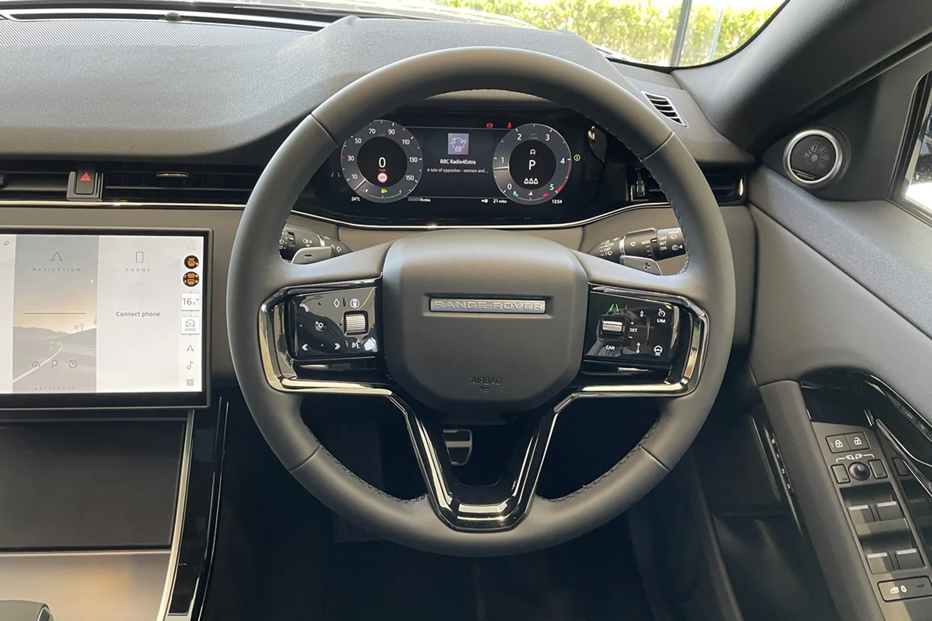 LAND ROVER RANGE ROVER EVOQUE thumbnail image number 29