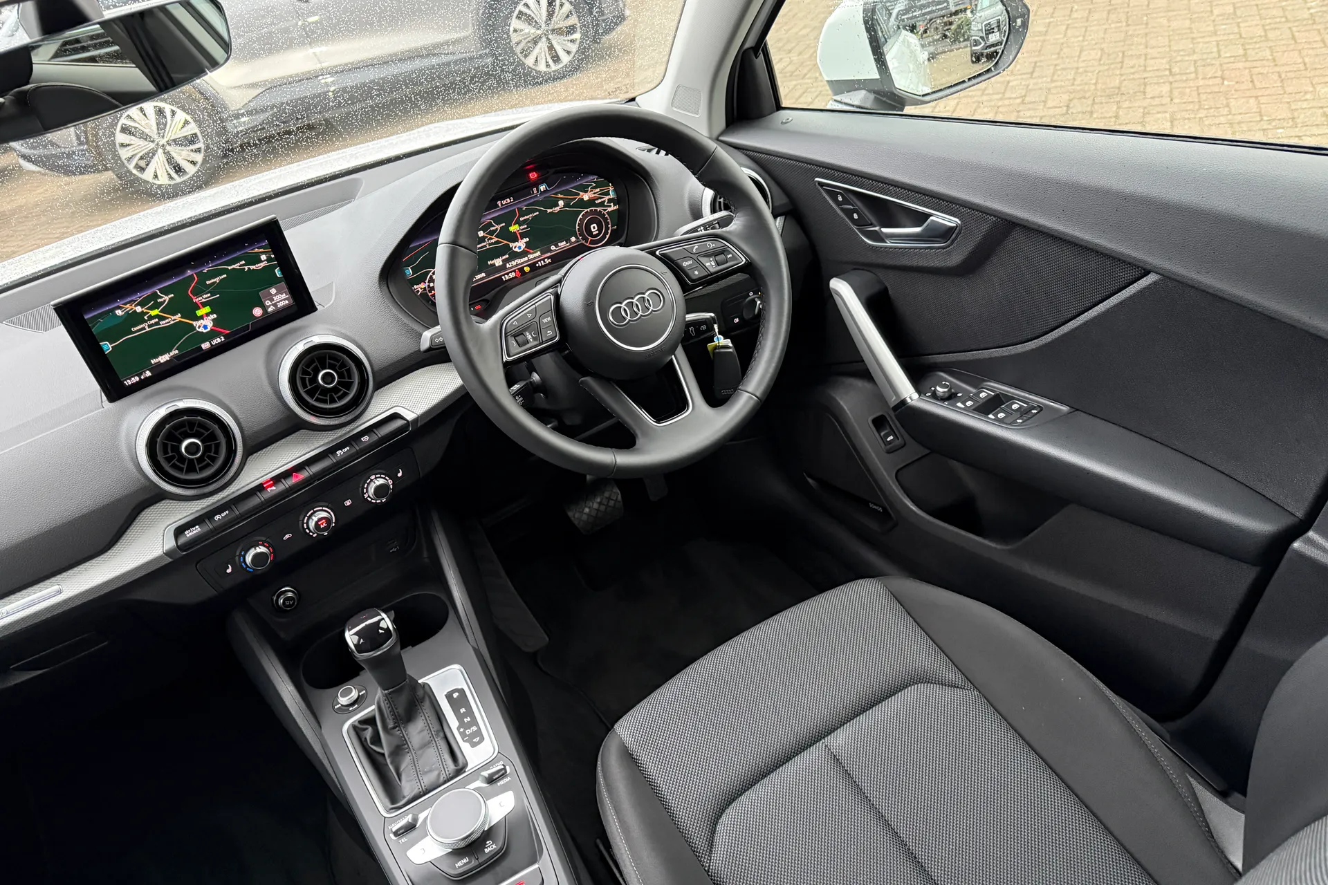 Audi Q2 thumbnail image number 33