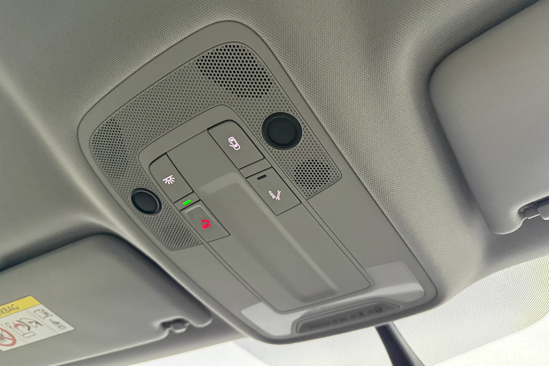 Audi Q2 thumbnail image number 15