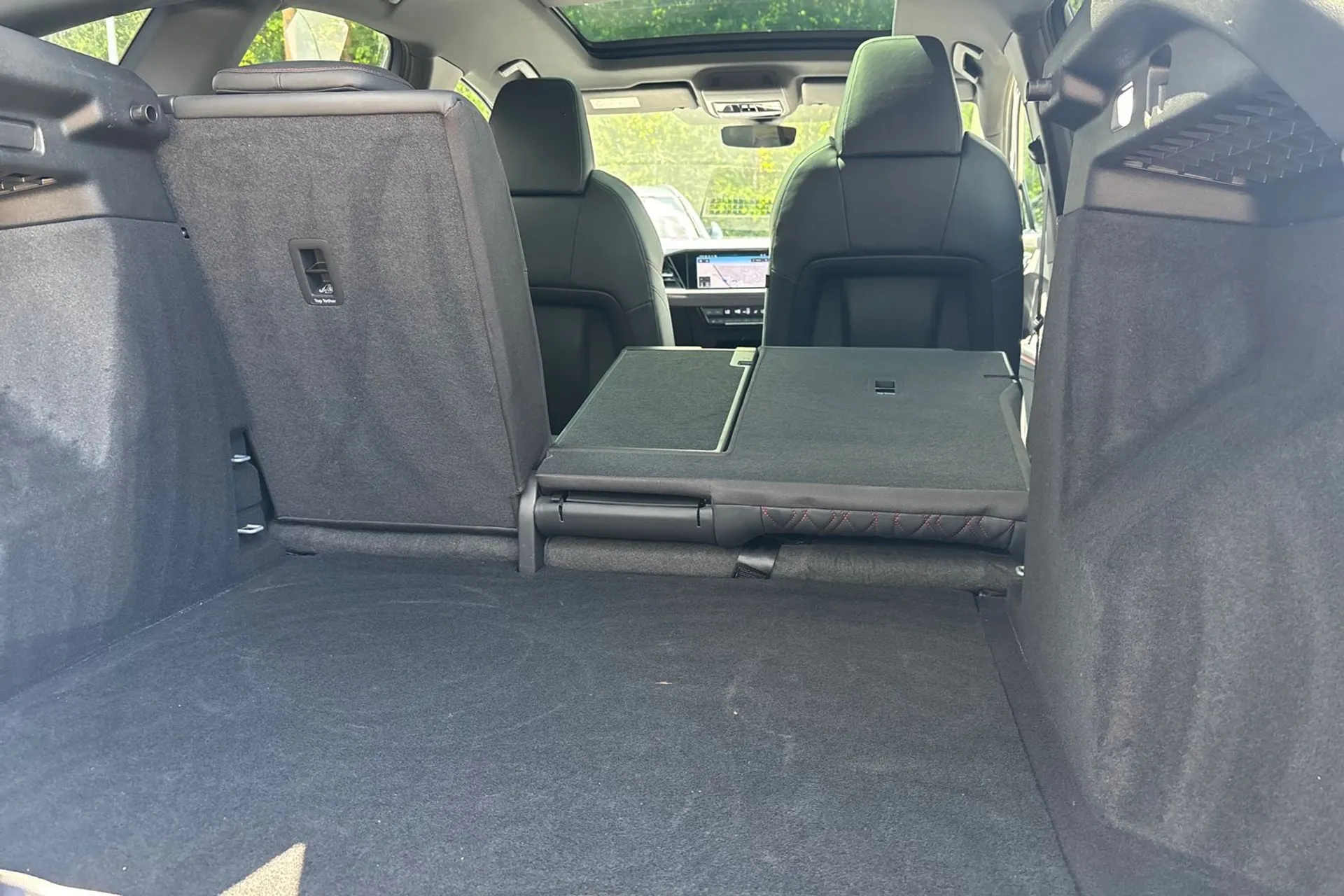 Audi Q4 thumbnail image number 20