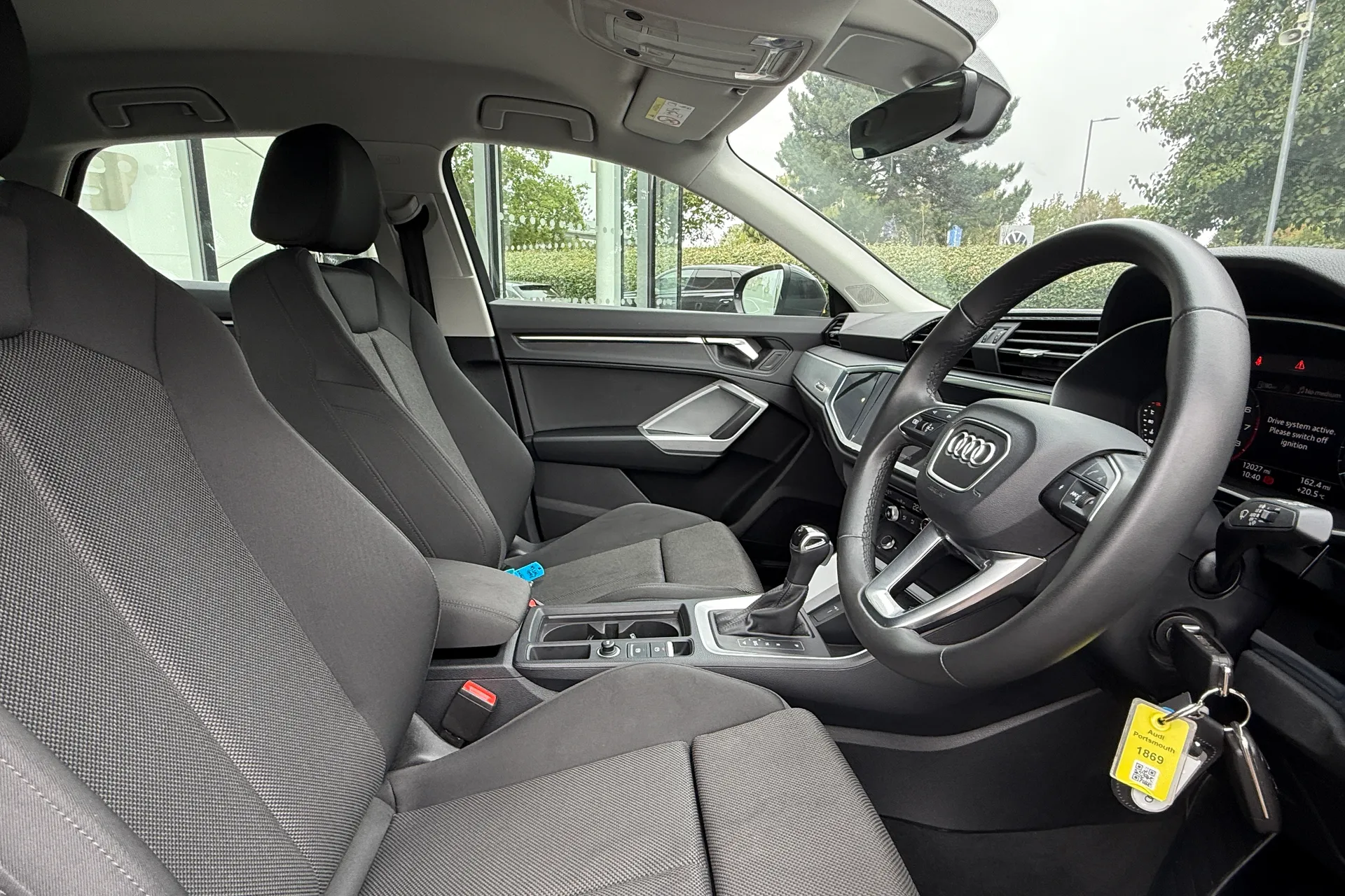 Audi Q3 thumbnail image number 37